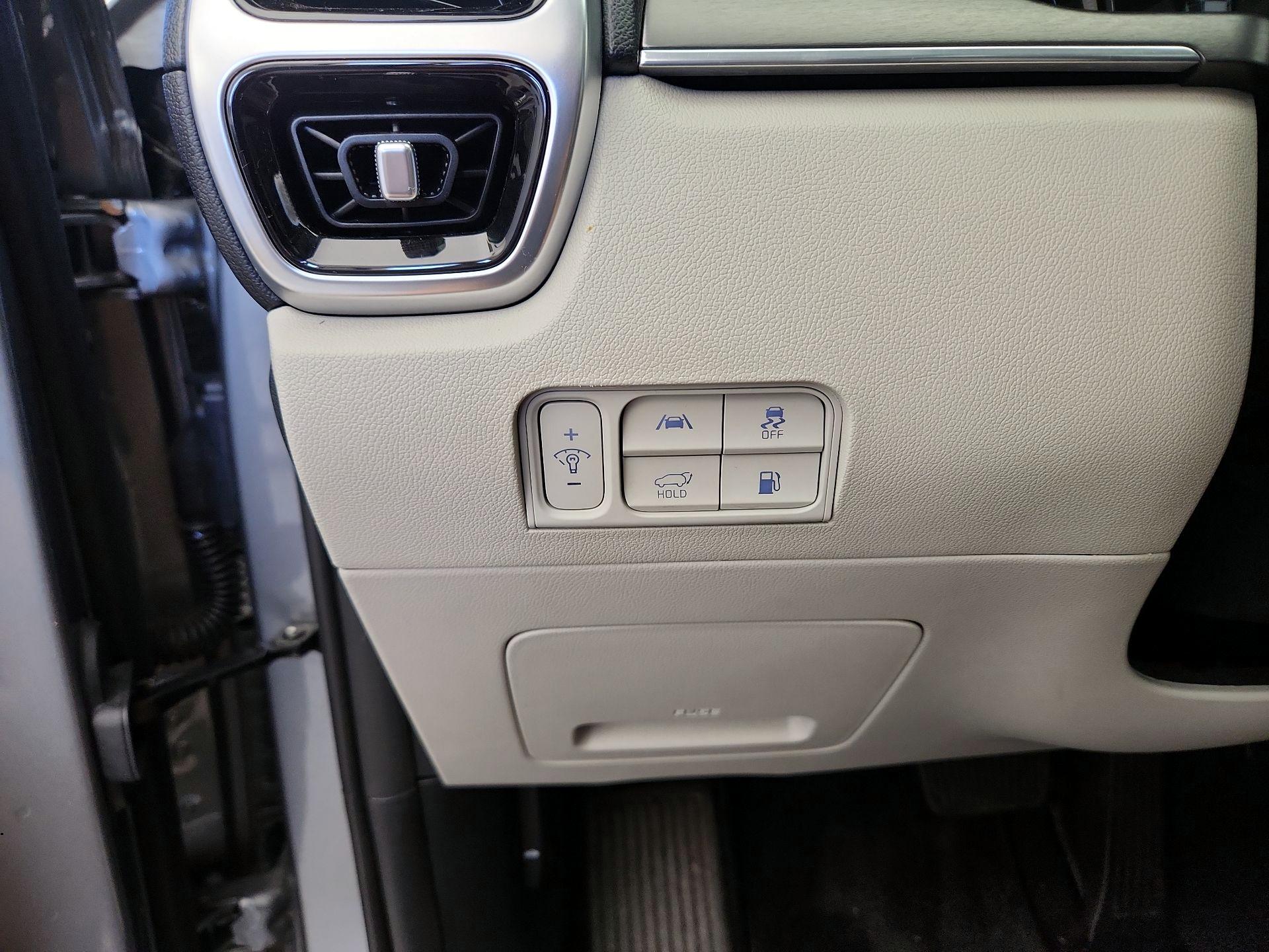 Thumbnail: 2022 Kia Sorento - 13