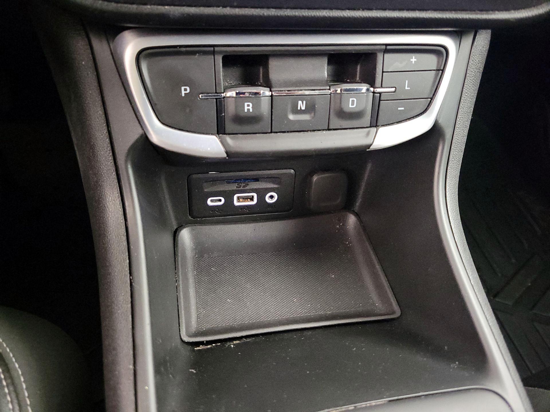 Thumbnail: 2022 GMC Terrain - 18