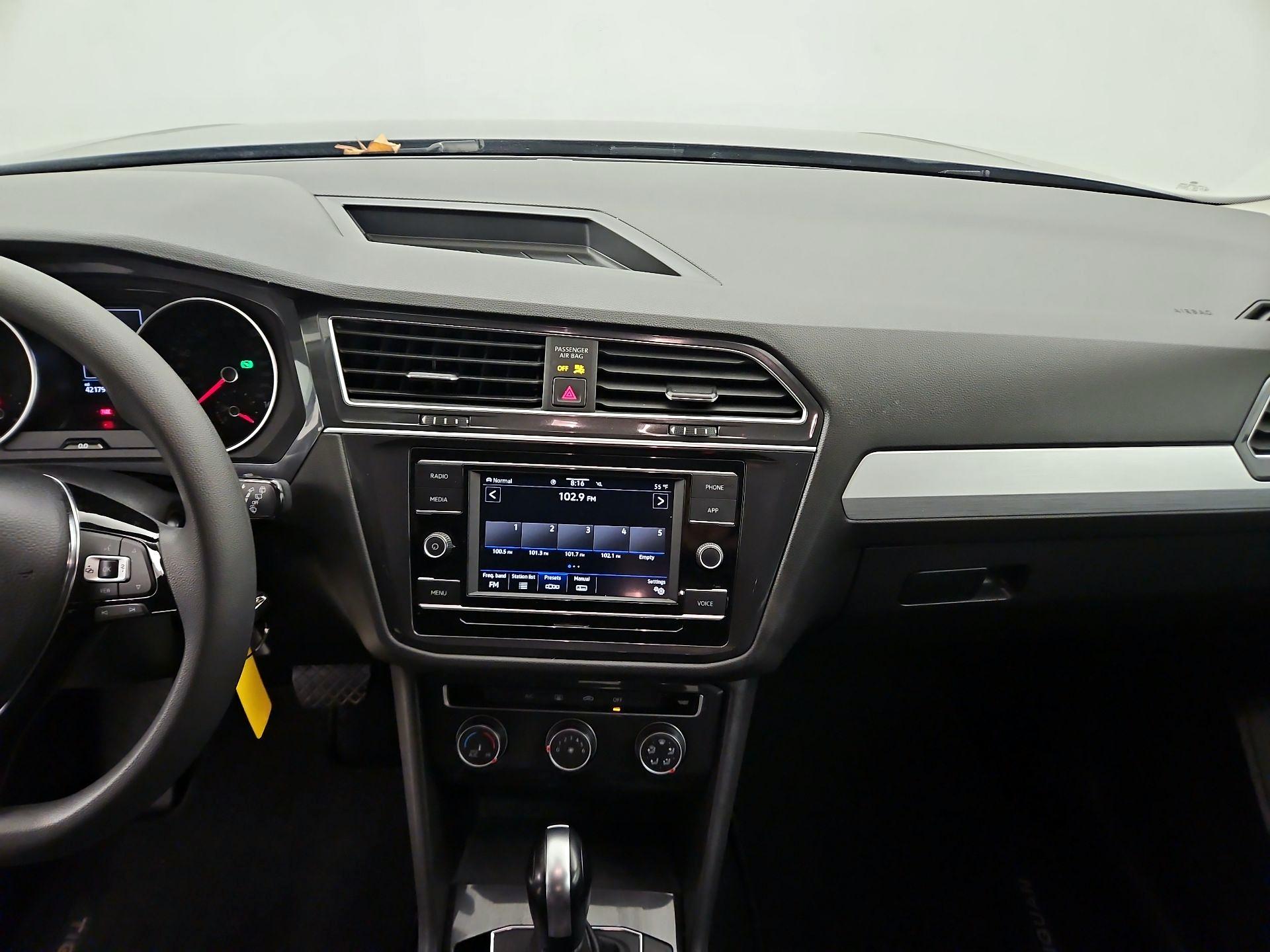 Thumbnail: 2021 Volkswagen Tiguan - 9
