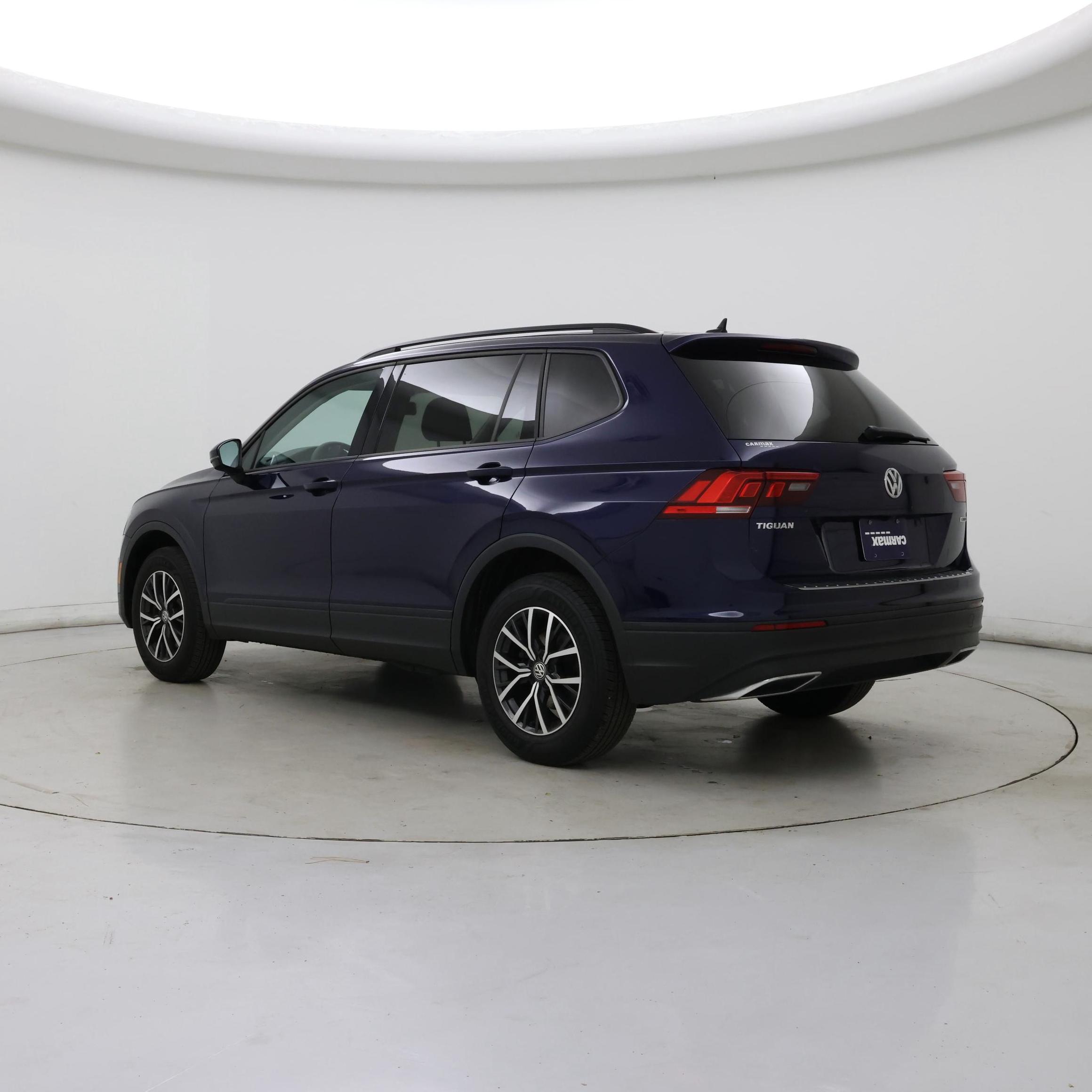 Thumbnail: 2021 Volkswagen Tiguan - 2