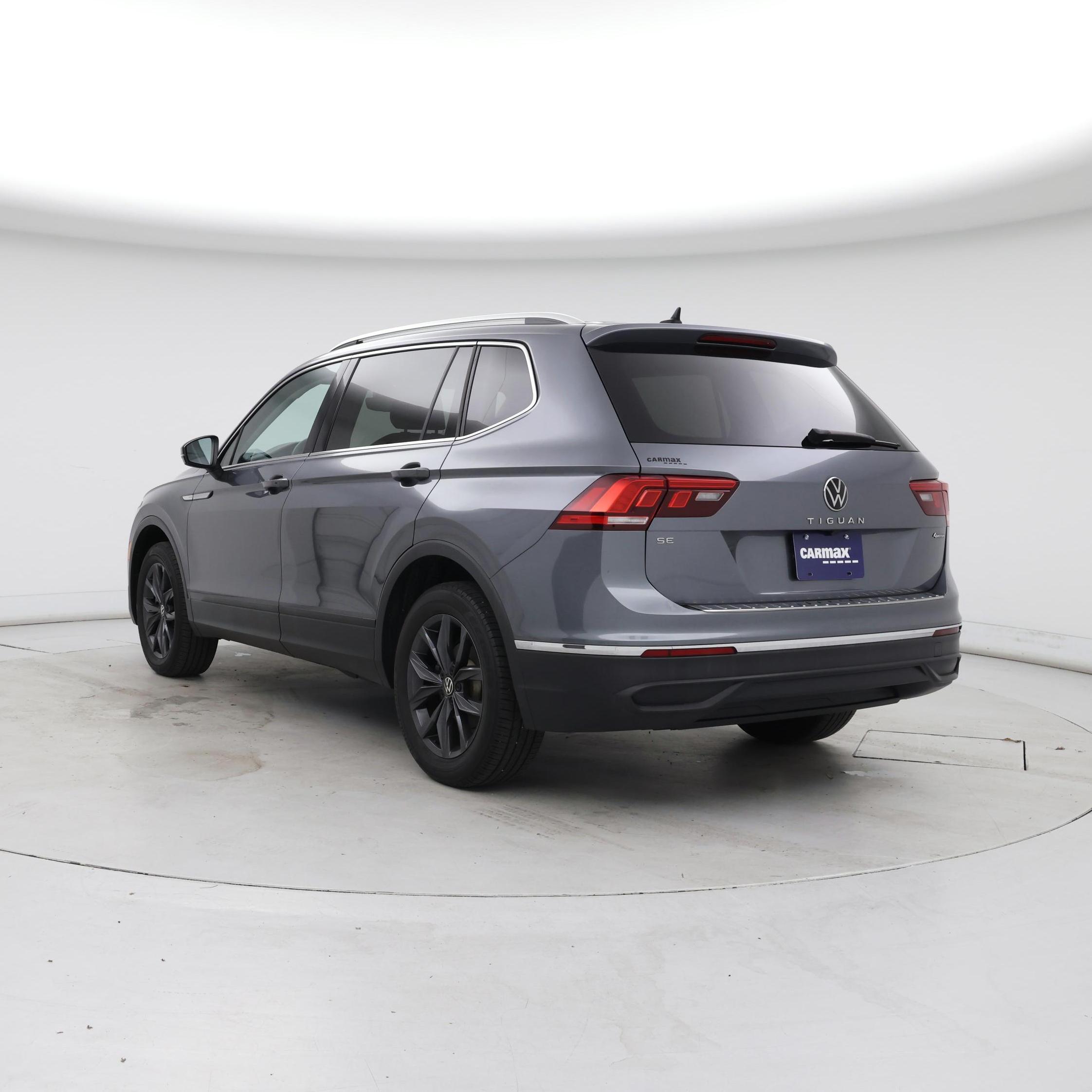 Thumbnail: 2023 Volkswagen Tiguan - 2