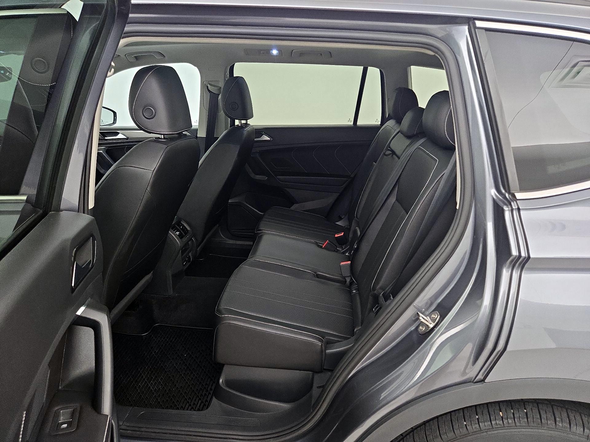 Thumbnail: 2023 Volkswagen Tiguan - 20