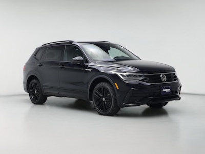 Black 2022 Volkswagen Tiguan SE R-Line Black