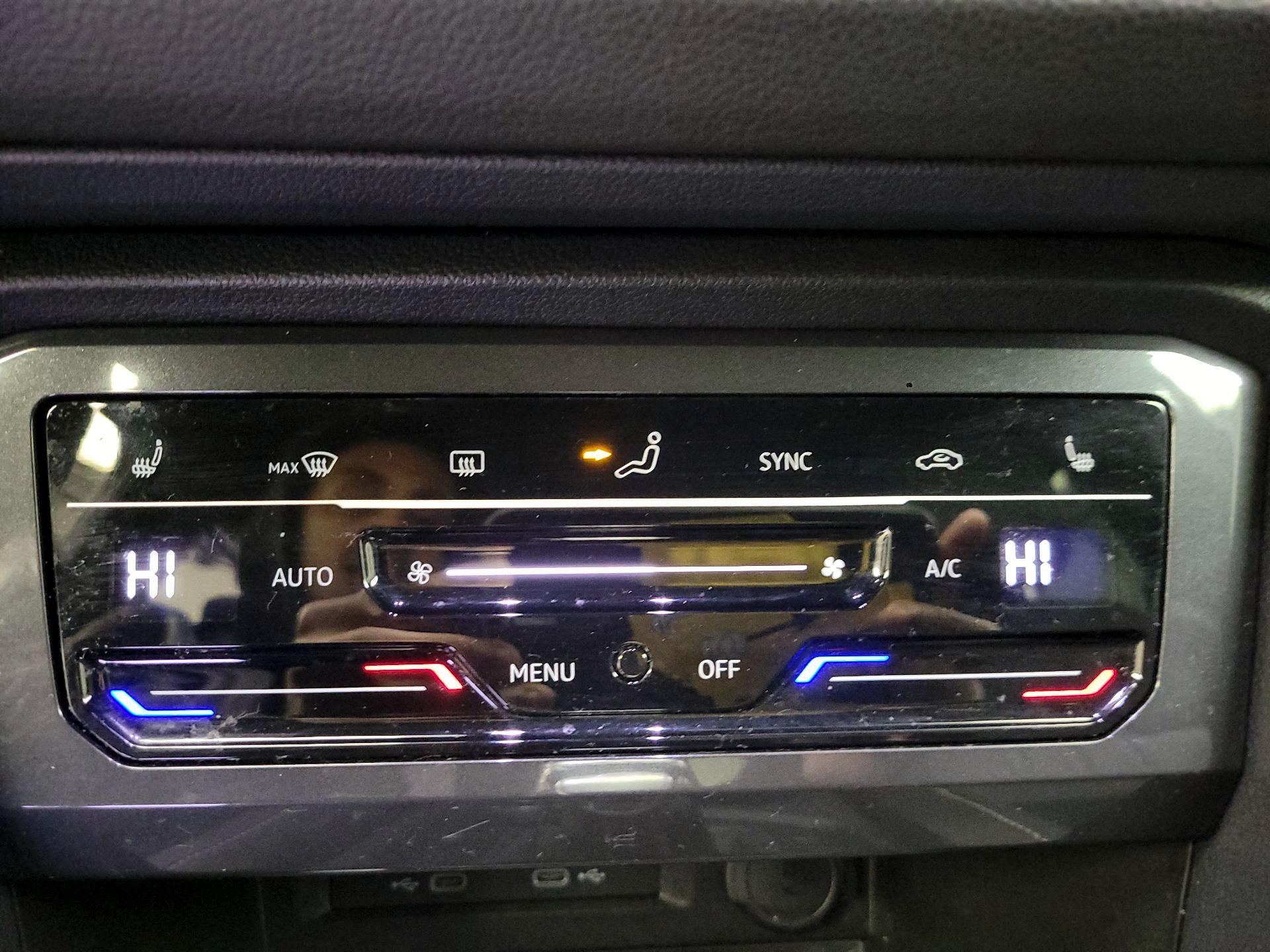 Thumbnail: 2022 Volkswagen Tiguan - 16