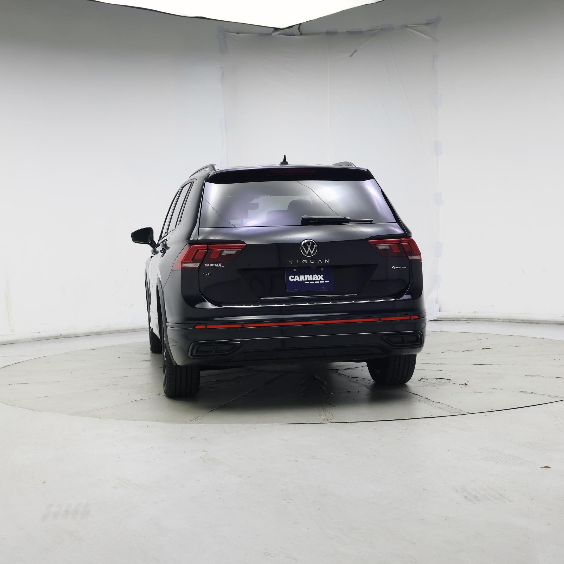 Thumbnail: 2022 Volkswagen Tiguan - 6