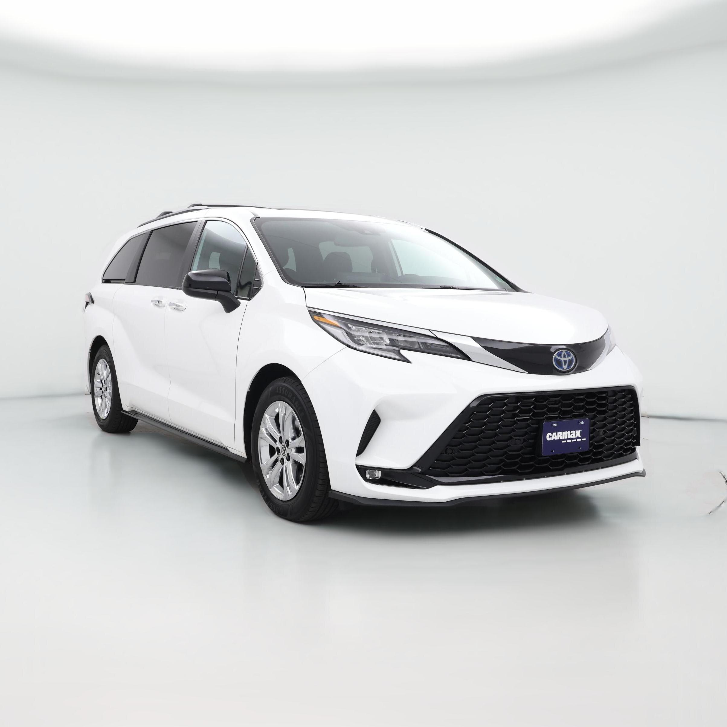 Thumbnail: 2022 Toyota Sienna - 1