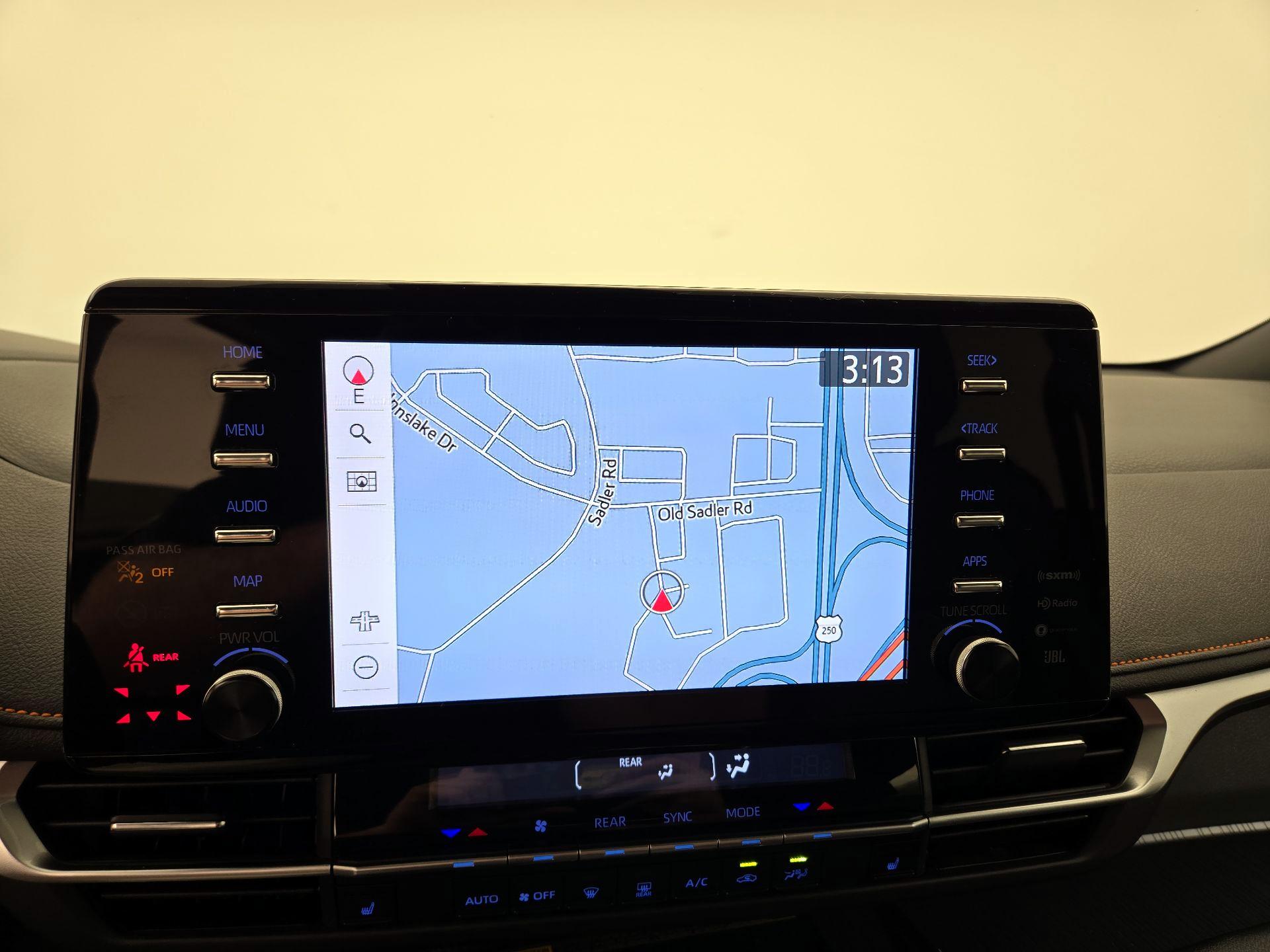 Thumbnail: 2022 Toyota Sienna - 14