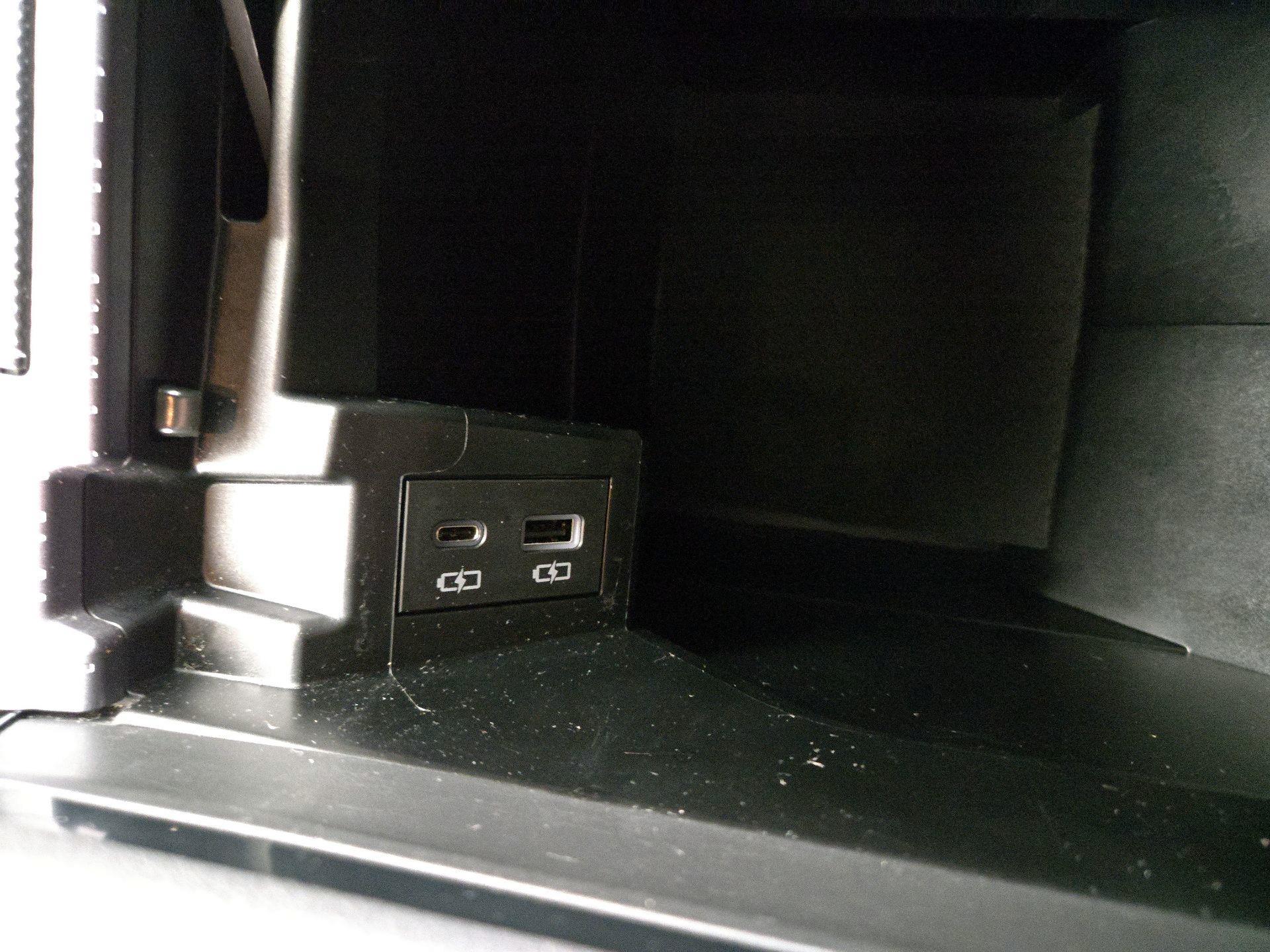 Thumbnail: 2022 Toyota Sienna - 19