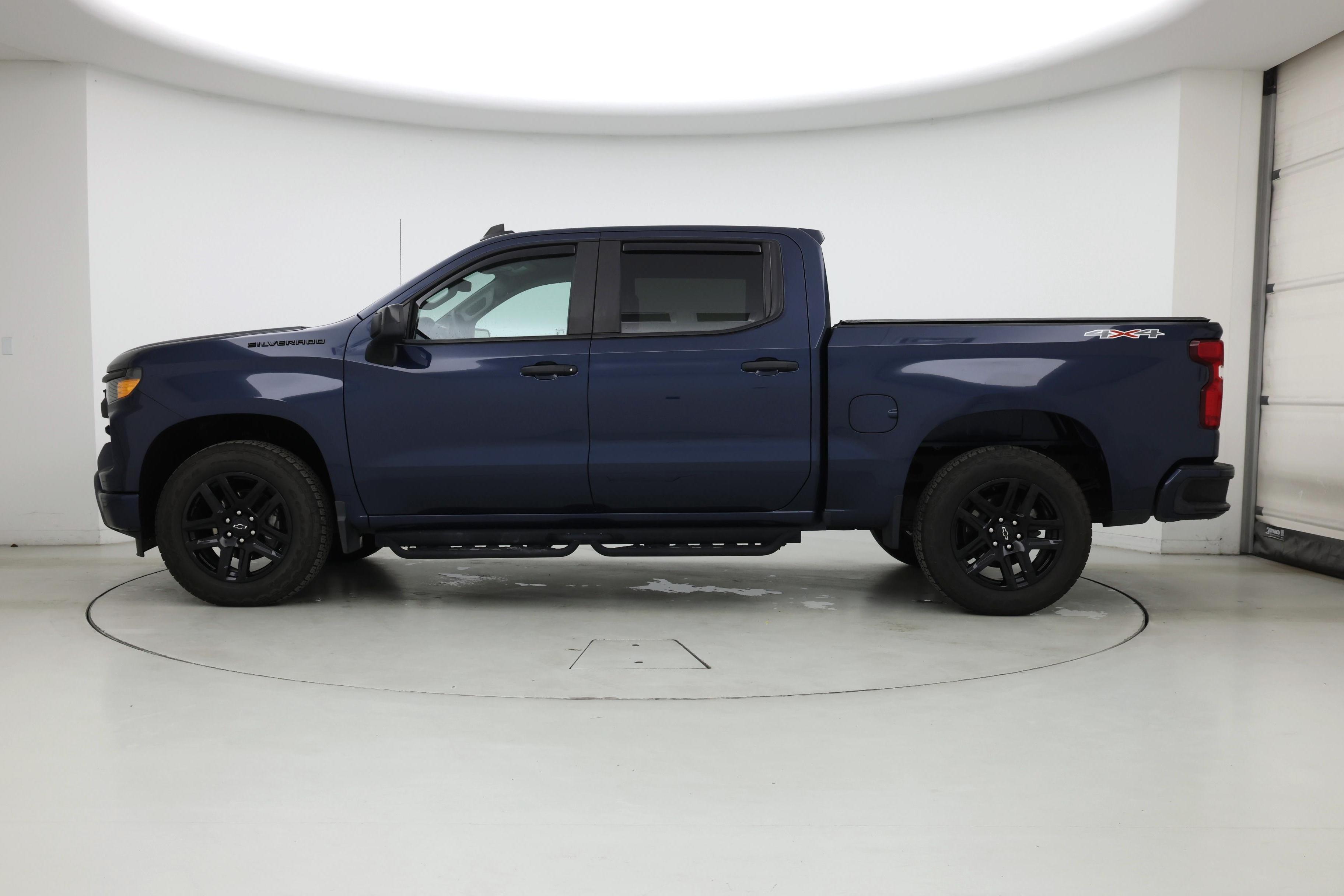 Thumbnail: 2023 Chevrolet Silverado 1500 - 3