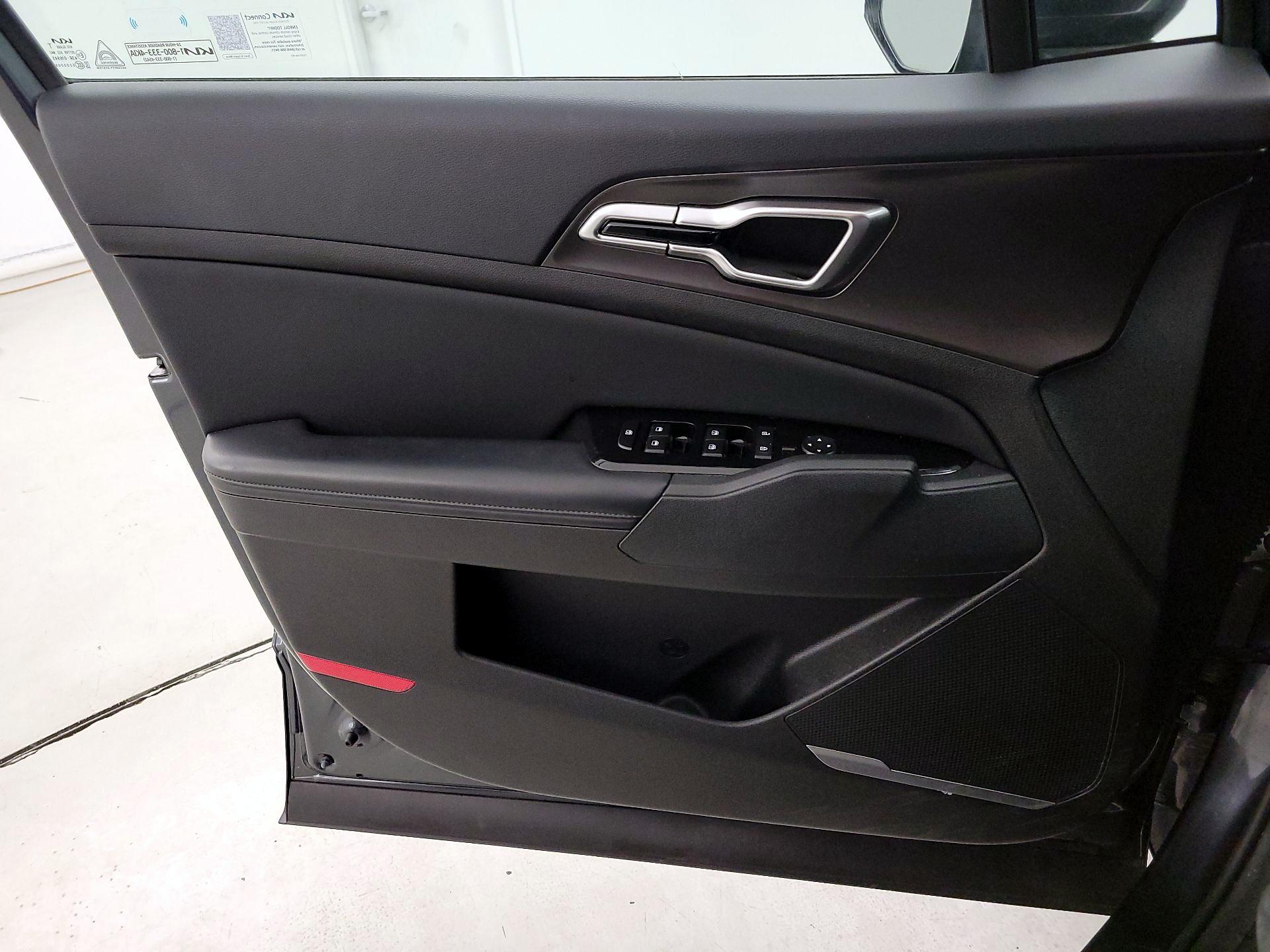 Thumbnail: 2023 Kia Sportage - 12