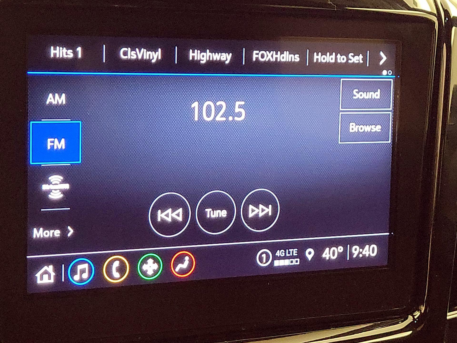 Thumbnail: 2023 Chevrolet Traverse - 15