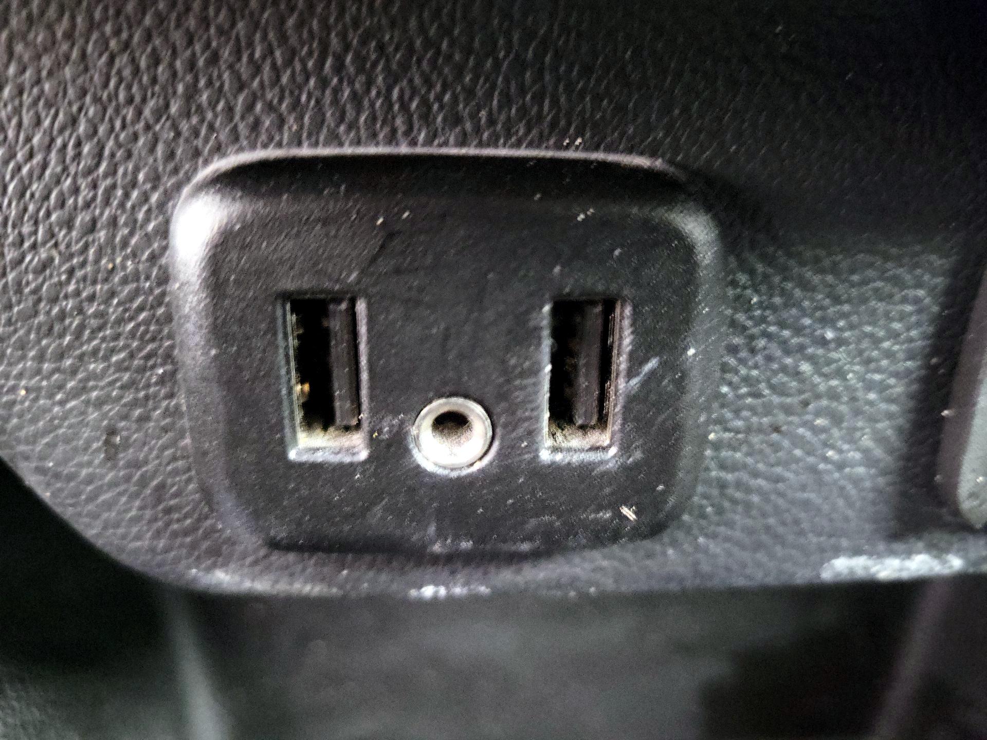 Thumbnail: 2023 Chevrolet Traverse - 18