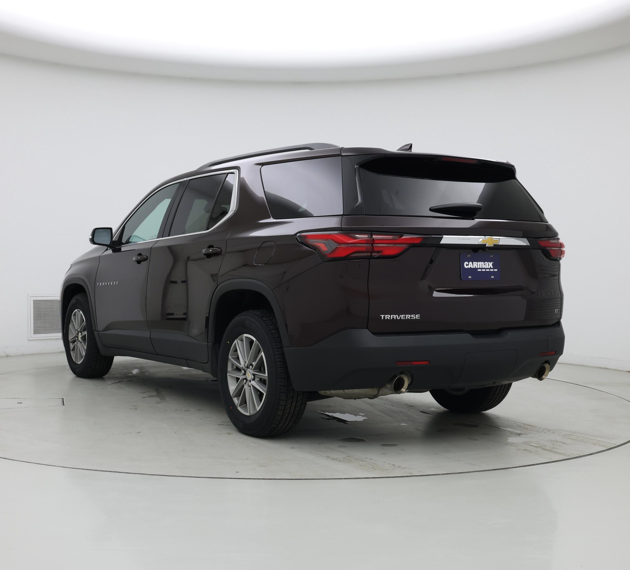 Thumbnail: 2023 Chevrolet Traverse - 2