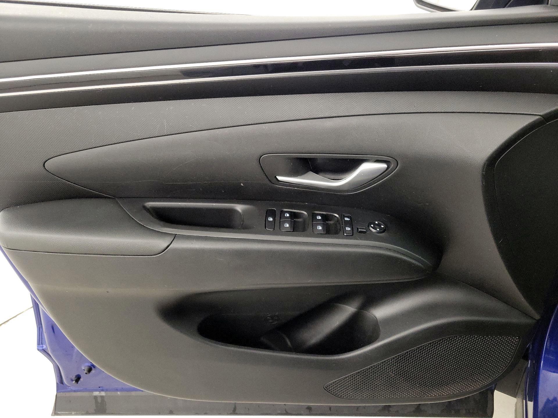 Thumbnail: 2022 Hyundai Tucson - 12