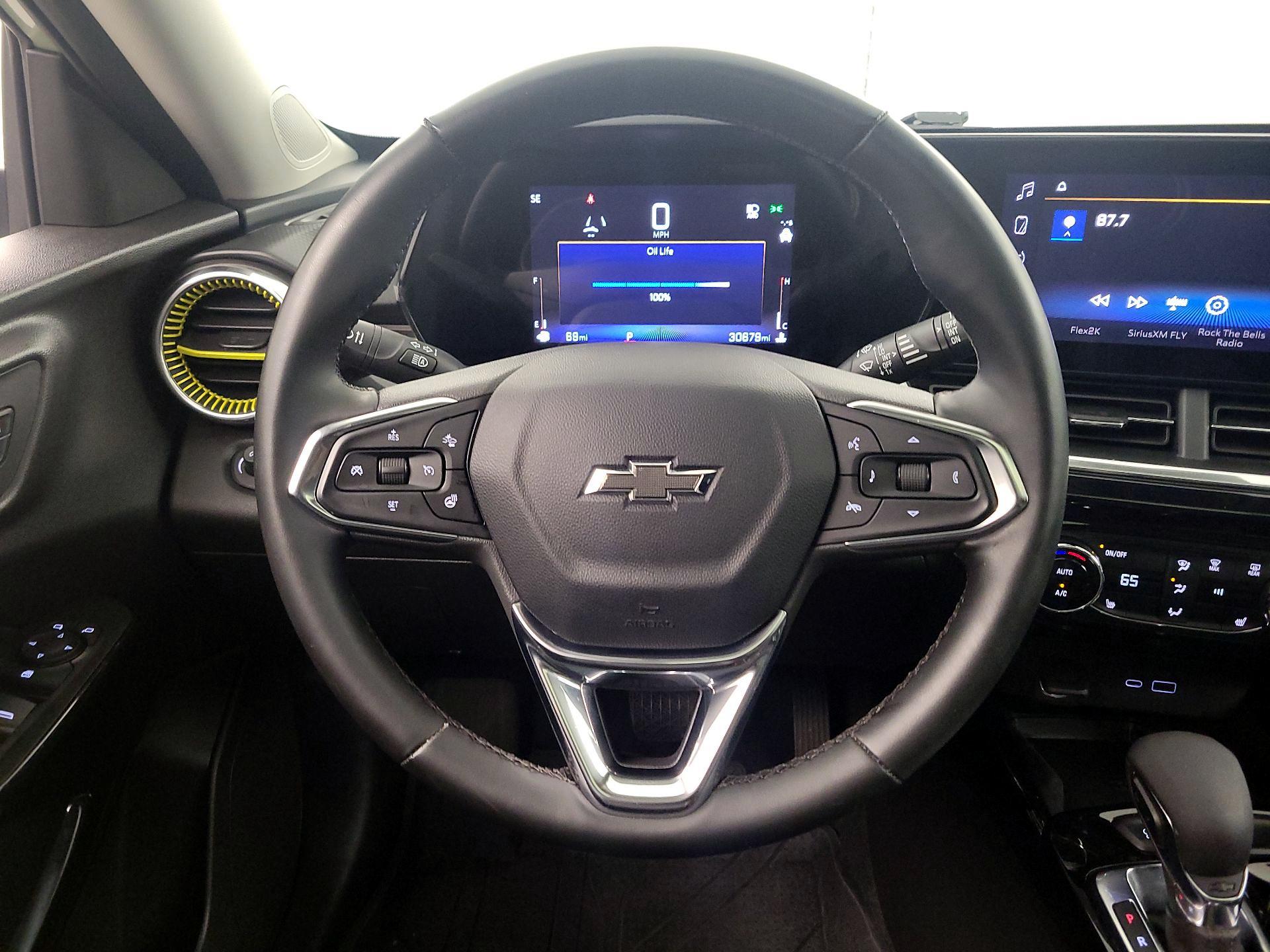 Thumbnail: 2024 Chevrolet Trax - 10