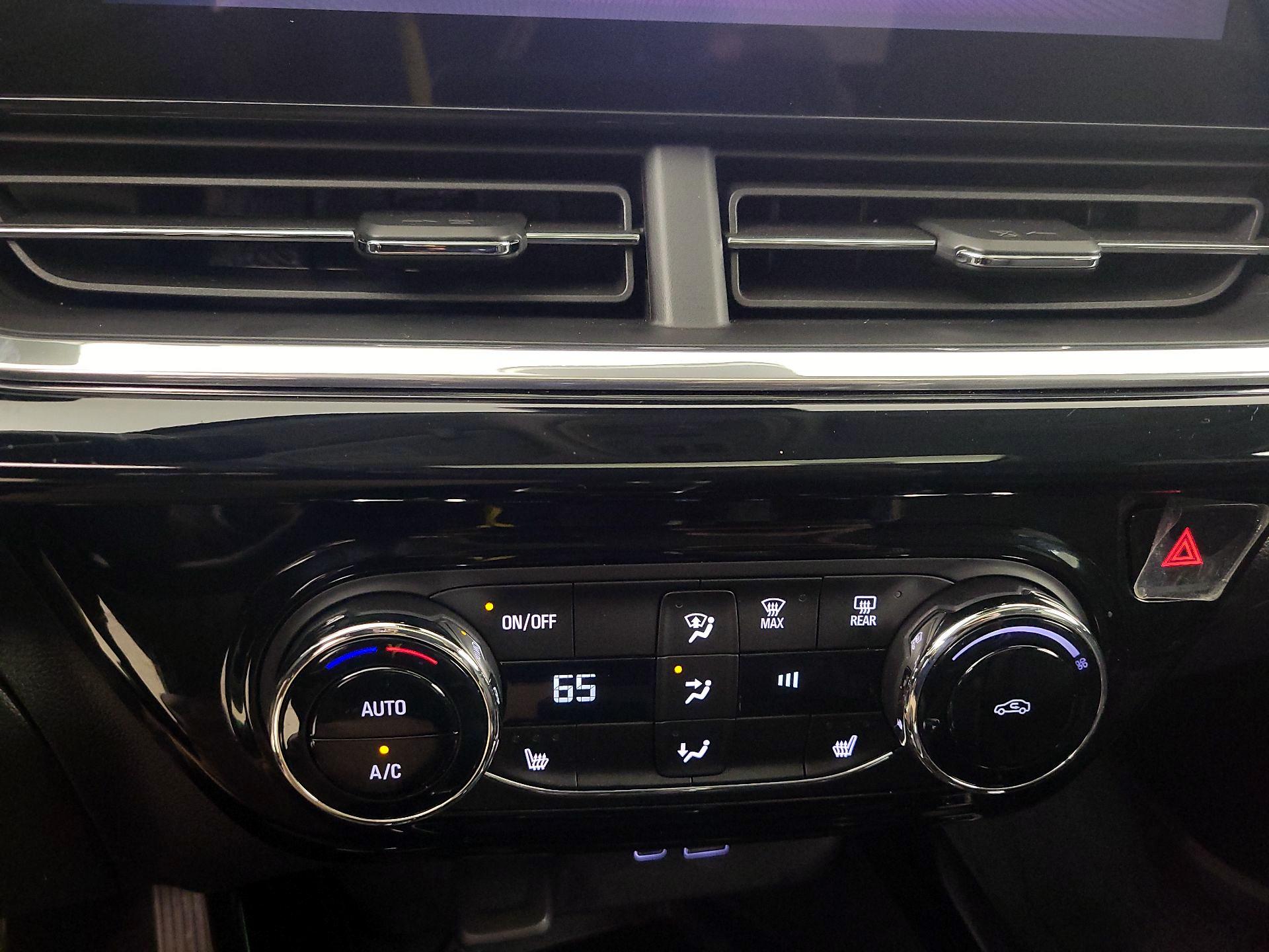 Thumbnail: 2024 Chevrolet Trax - 16