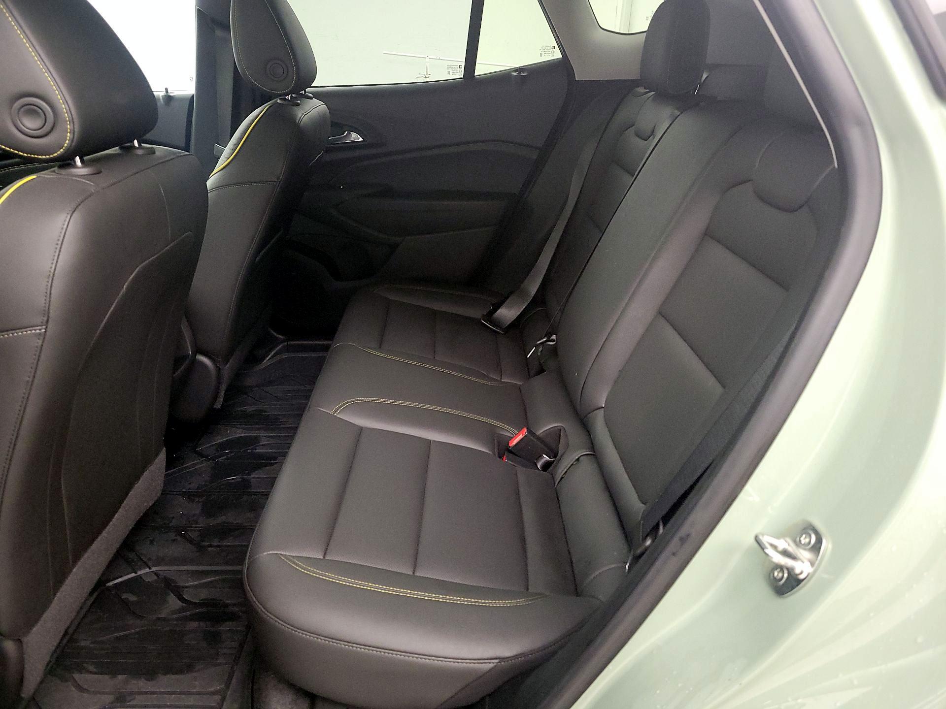 Thumbnail: 2024 Chevrolet Trax - 20