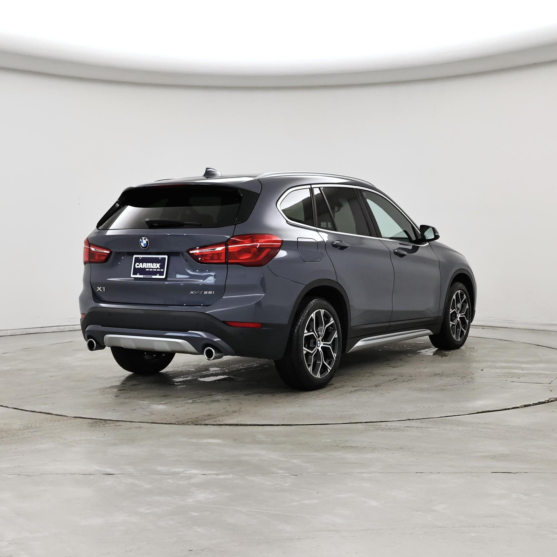 Thumbnail: 2021 BMW X1 - 8