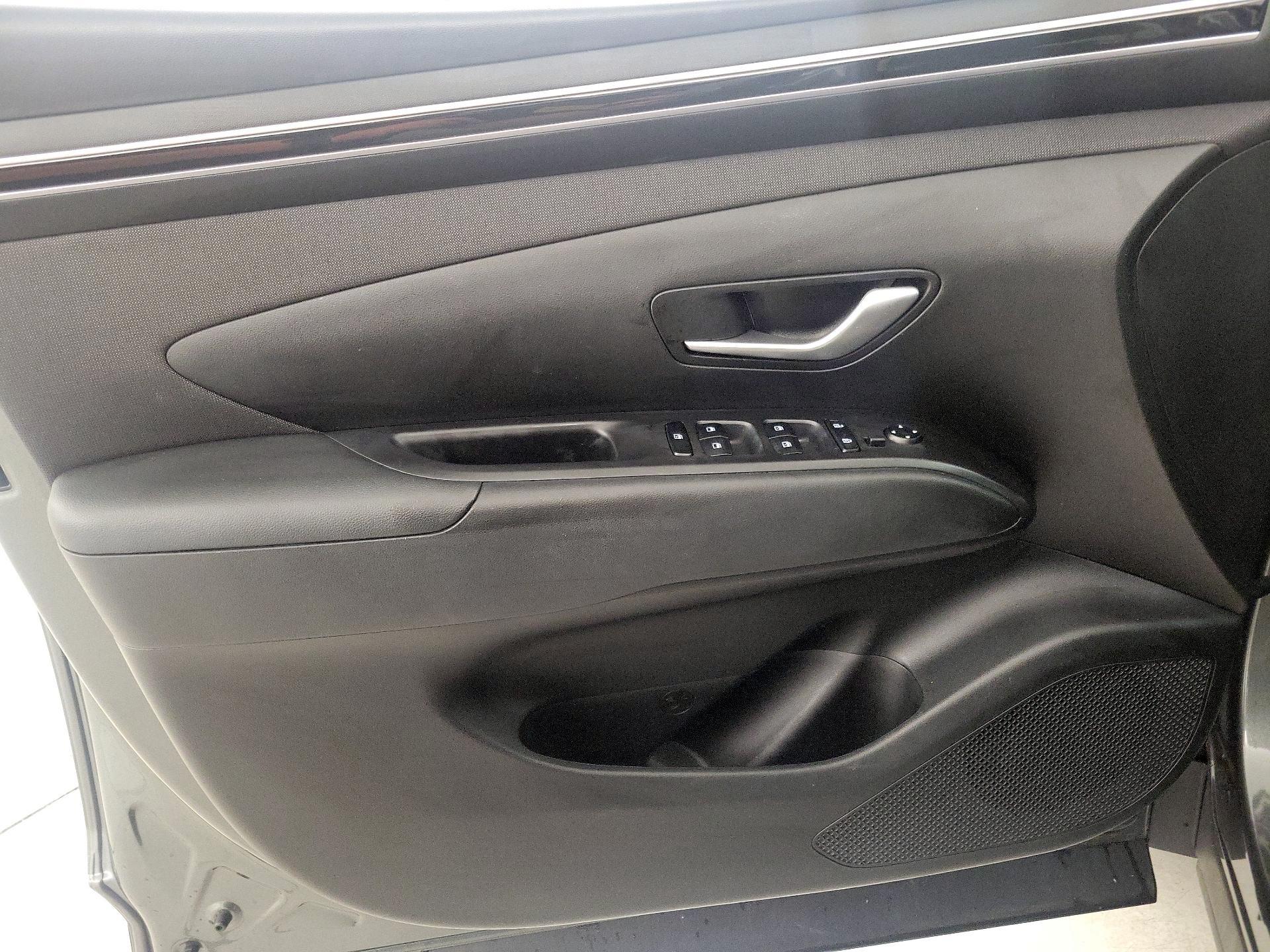 Thumbnail: 2023 Hyundai Tucson - 12