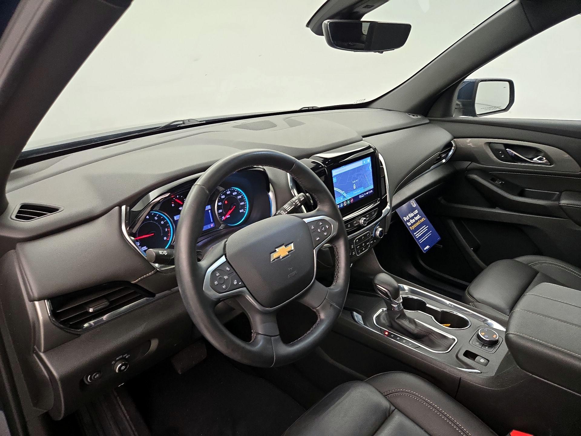 Thumbnail: 2023 Chevrolet Traverse - 9