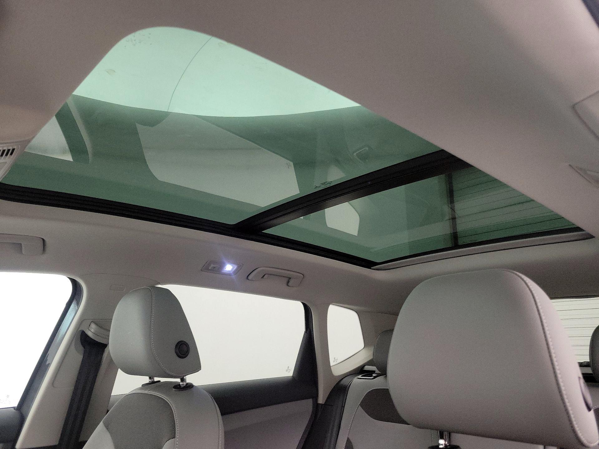 Thumbnail: 2022 Volkswagen Taos - 19