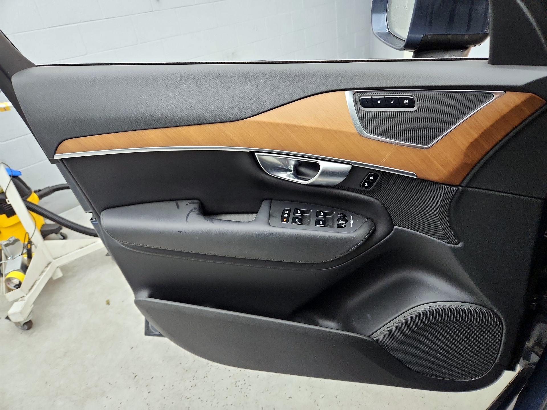 Thumbnail: 2024 Volvo XC90 - 12