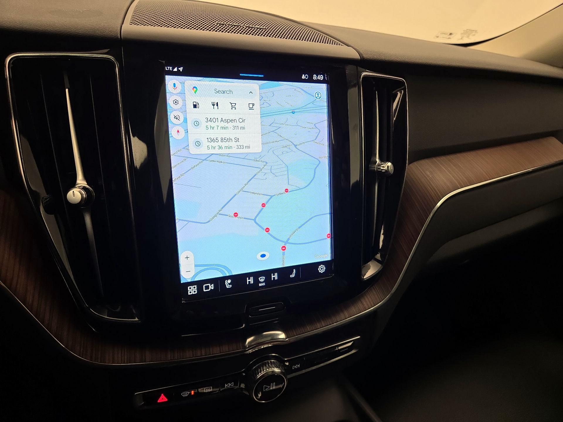 Thumbnail: 2023 Volvo XC60 - 14