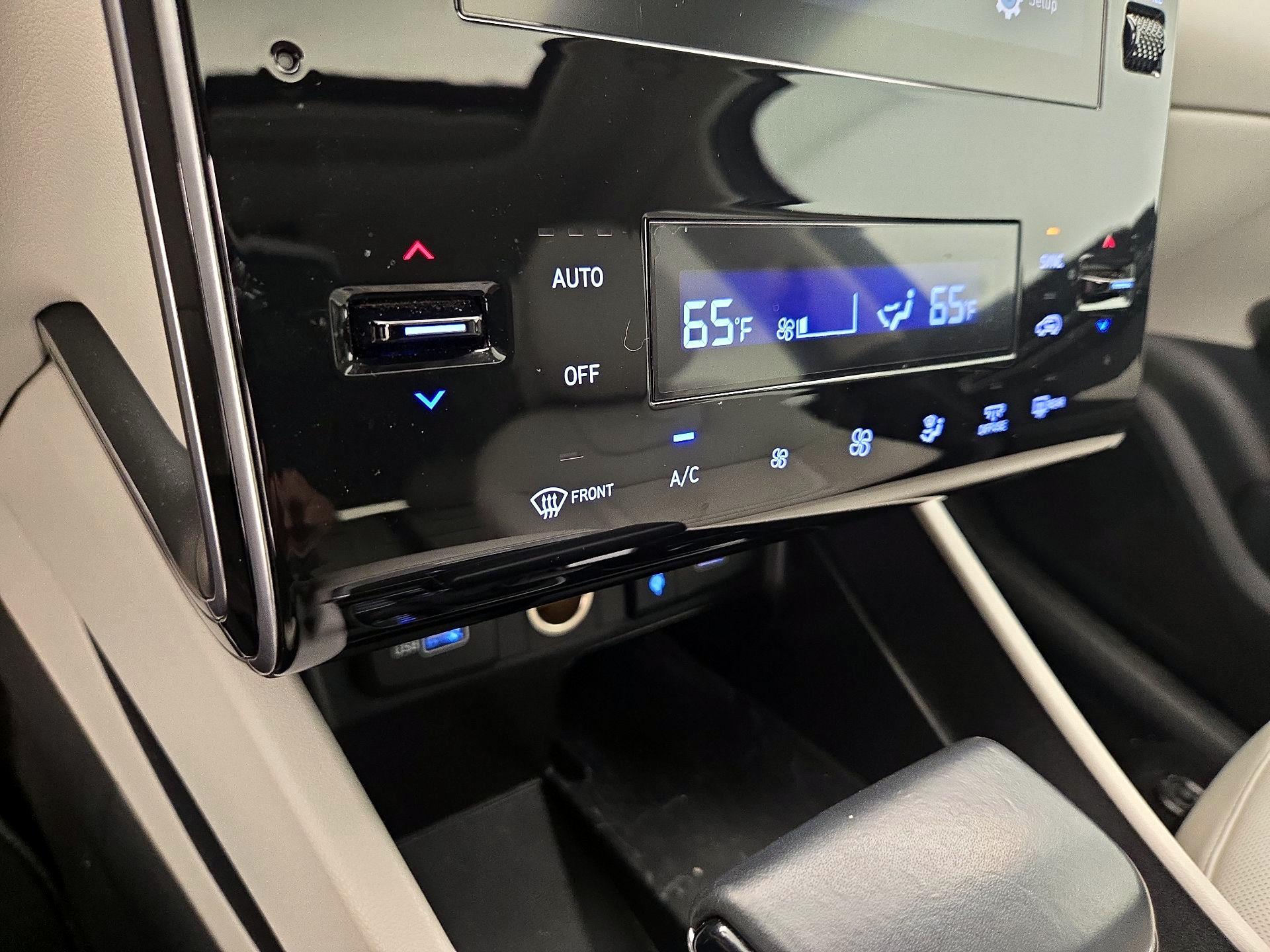 Thumbnail: 2023 Hyundai Tucson - 16