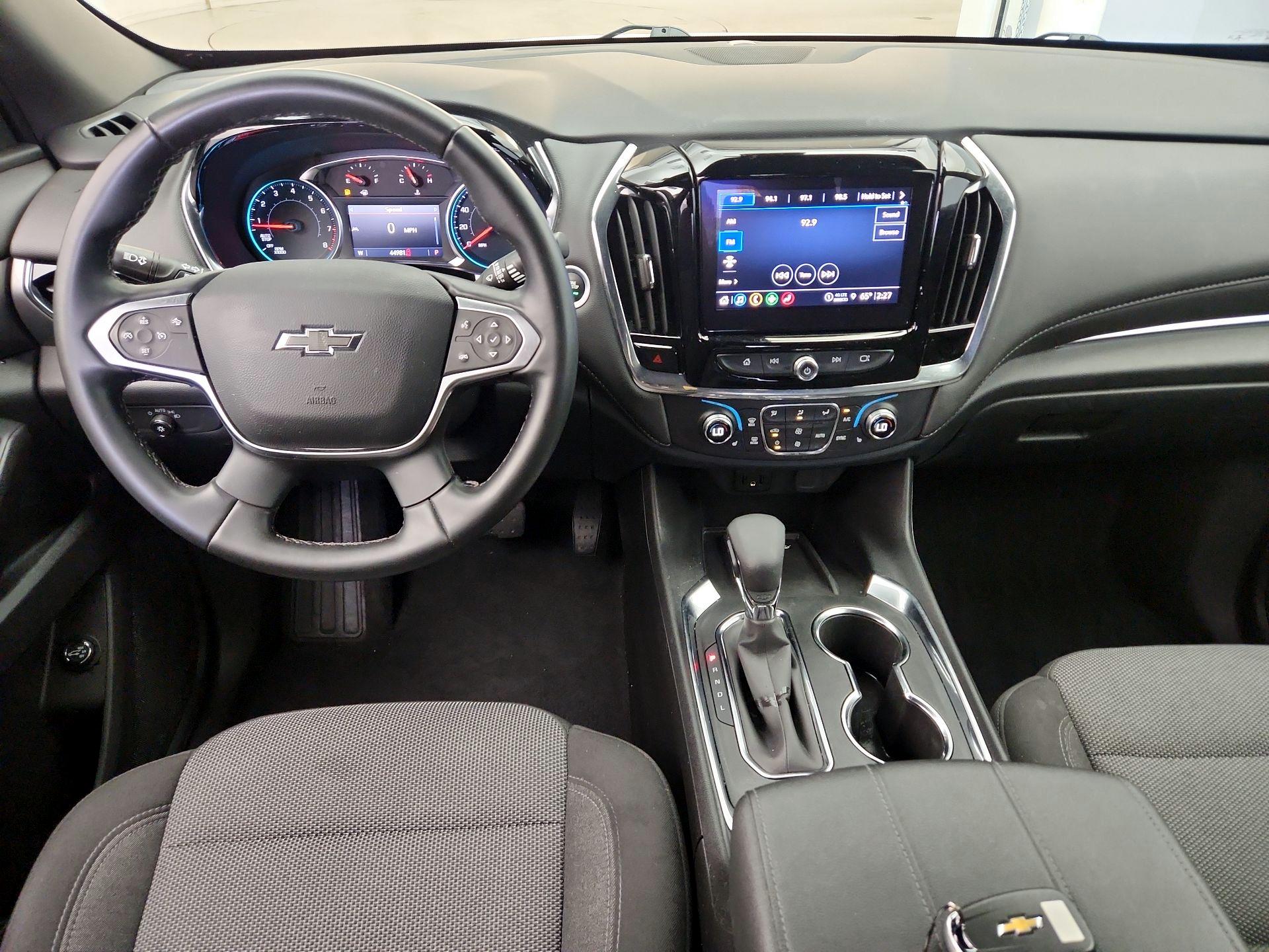 Thumbnail: 2023 Chevrolet Traverse - 9