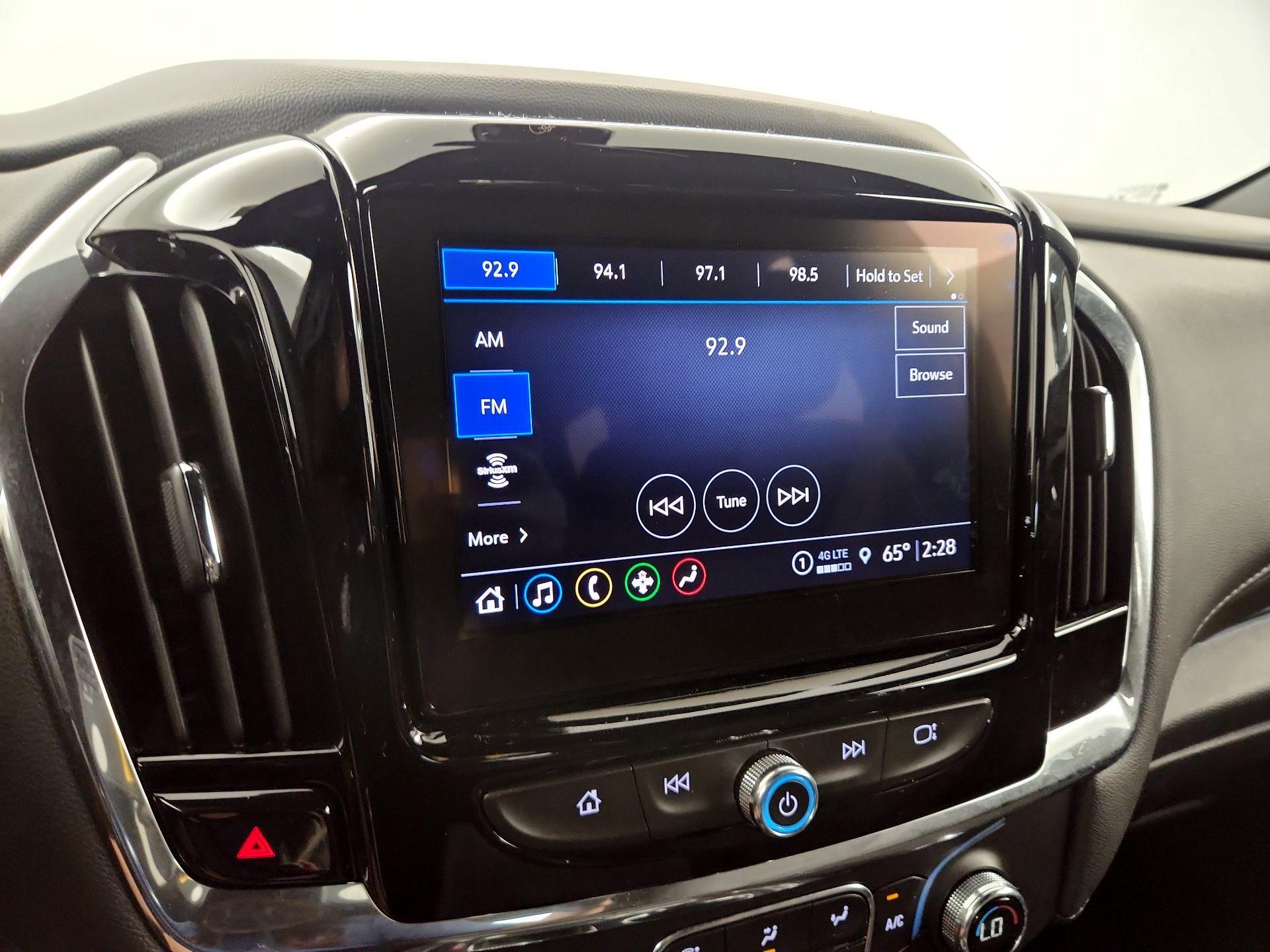 Thumbnail: 2023 Chevrolet Traverse - 15