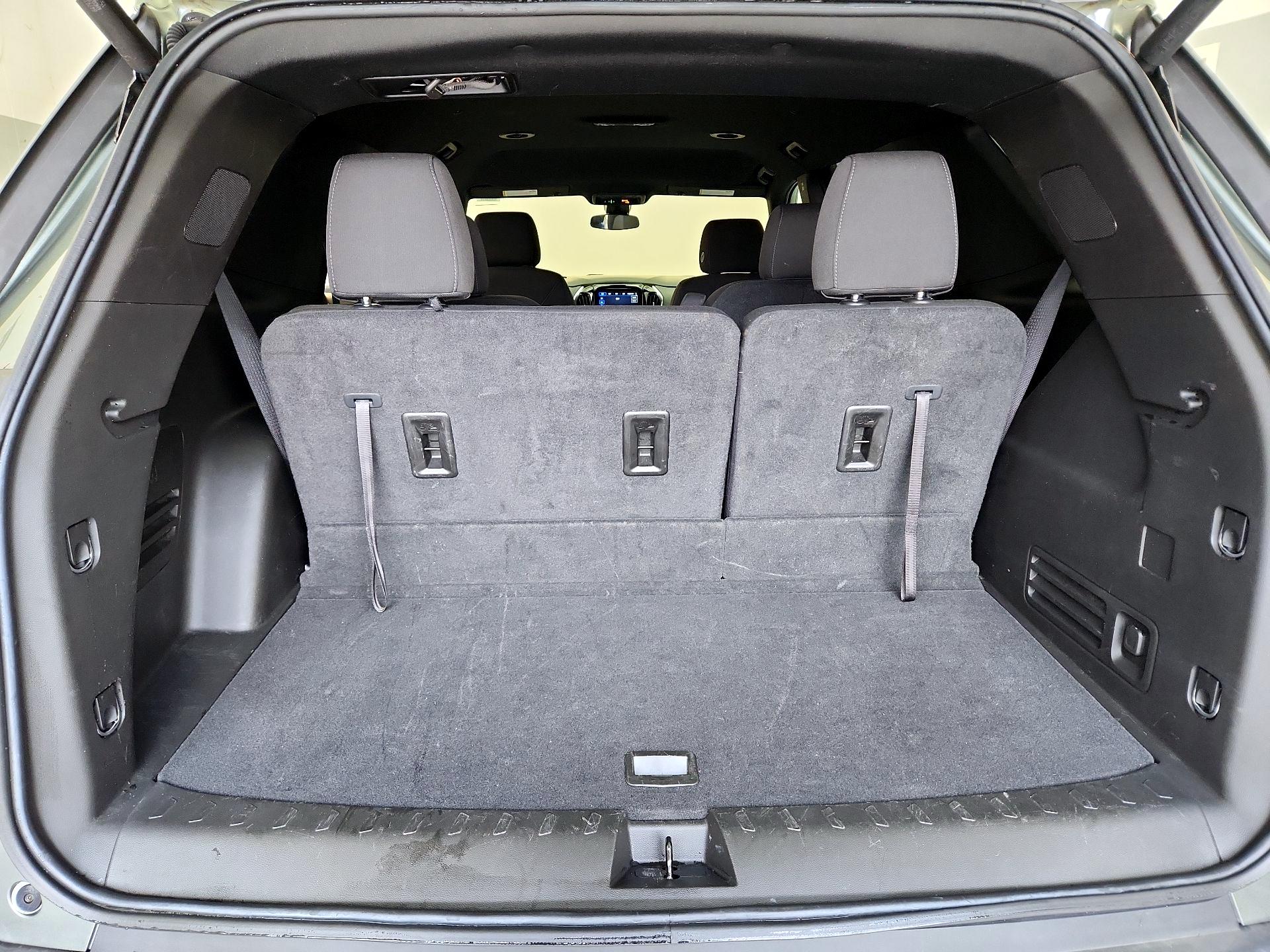 Thumbnail: 2023 Chevrolet Traverse - 20