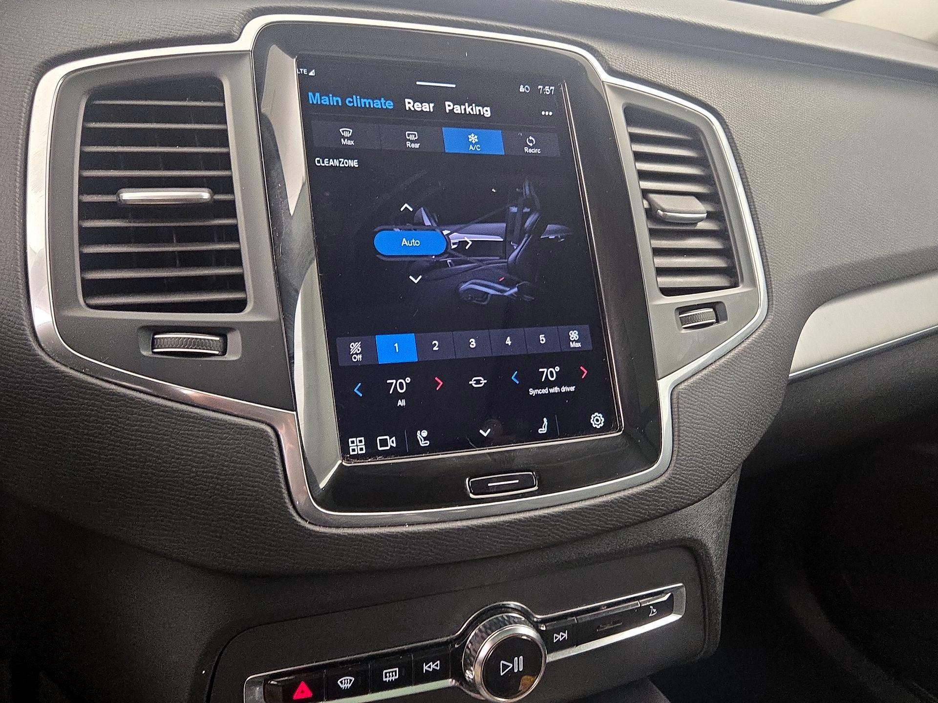 Thumbnail: 2024 Volvo XC90 - 17