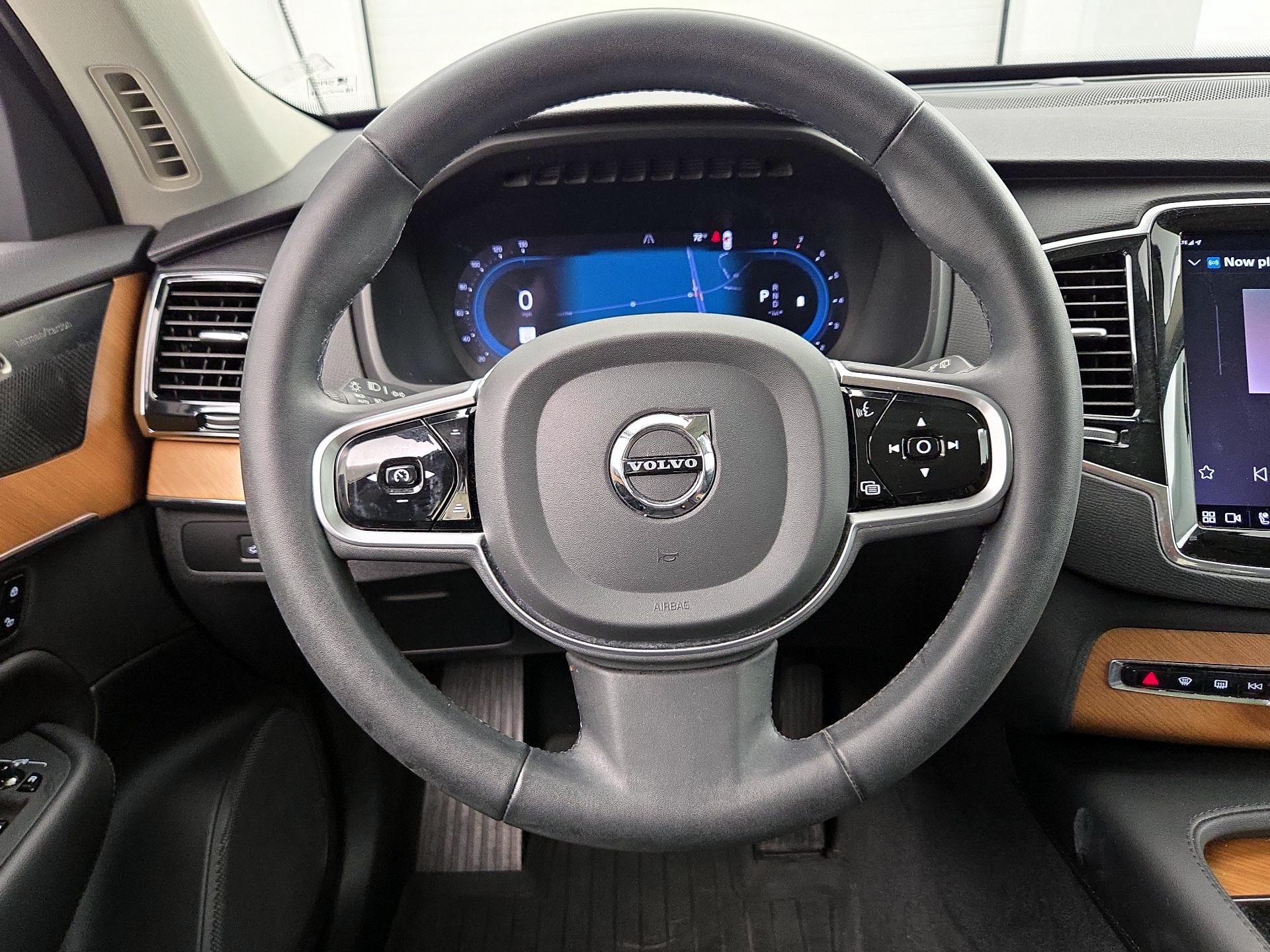 Thumbnail: 2023 Volvo XC90 - 10