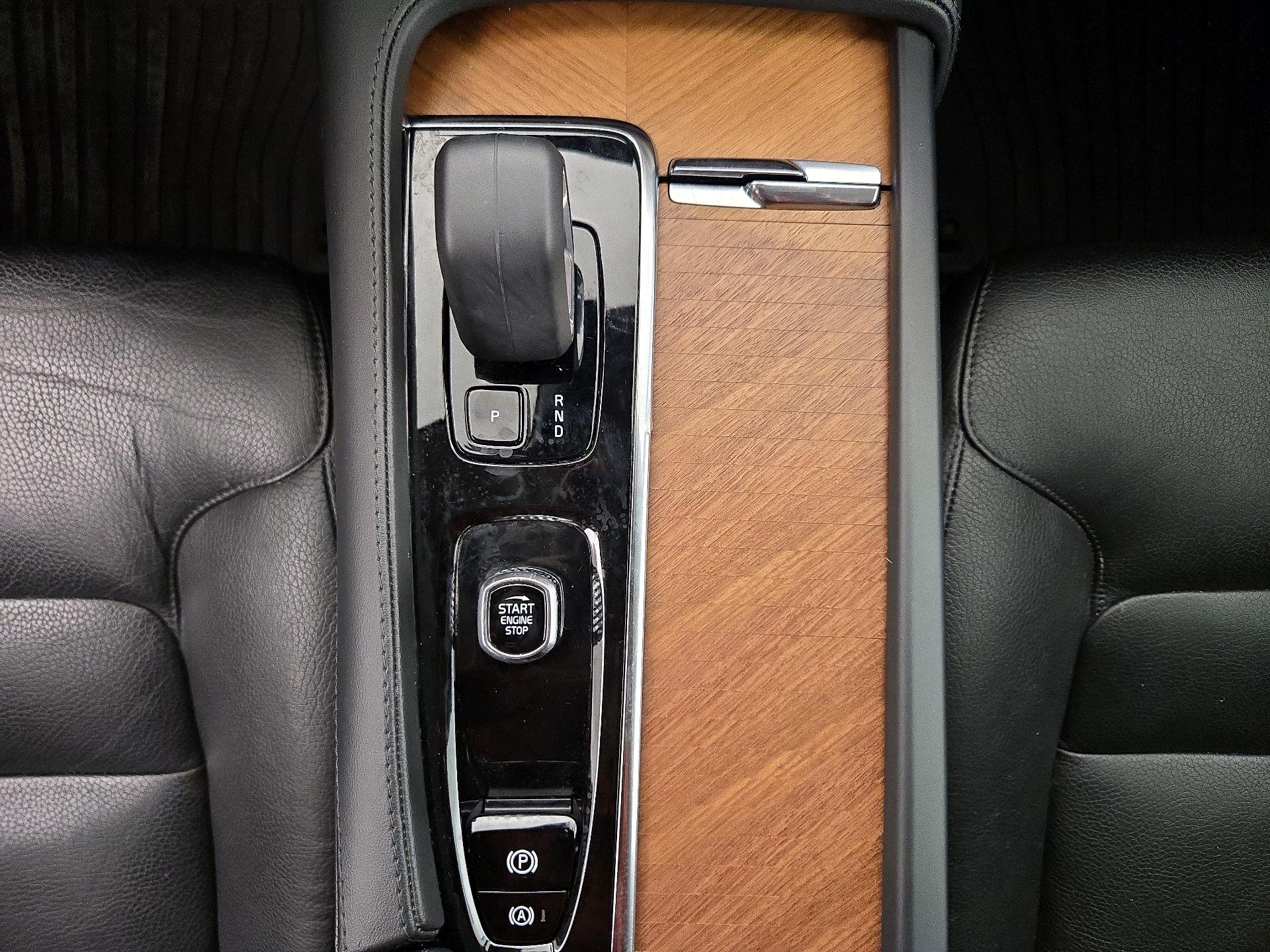 Thumbnail: 2023 Volvo XC90 - 18