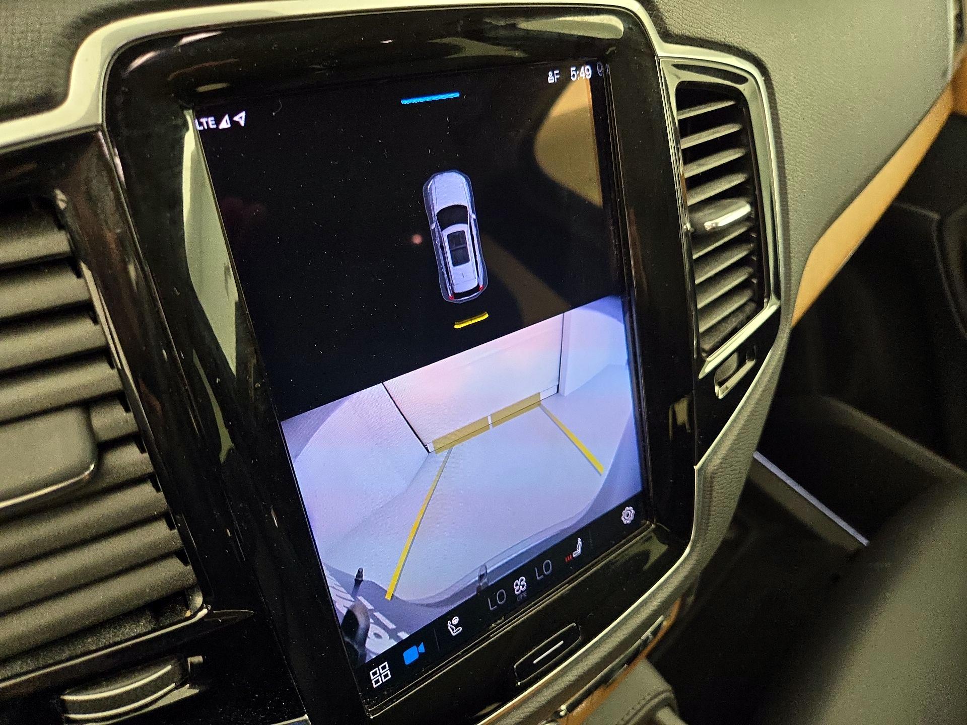 Thumbnail: 2024 Volvo XC90 - 14