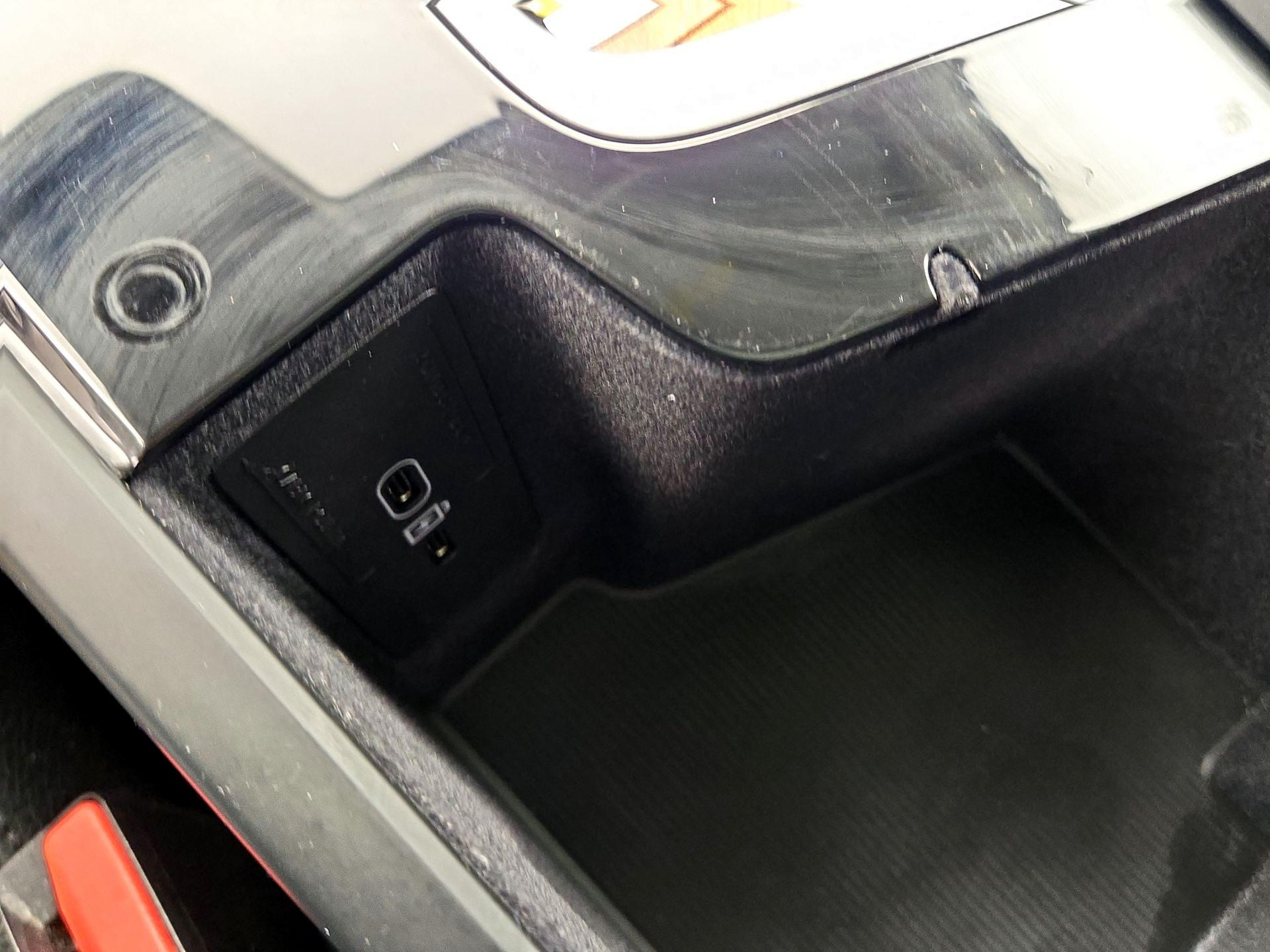 Thumbnail: 2024 Volvo XC90 - 19