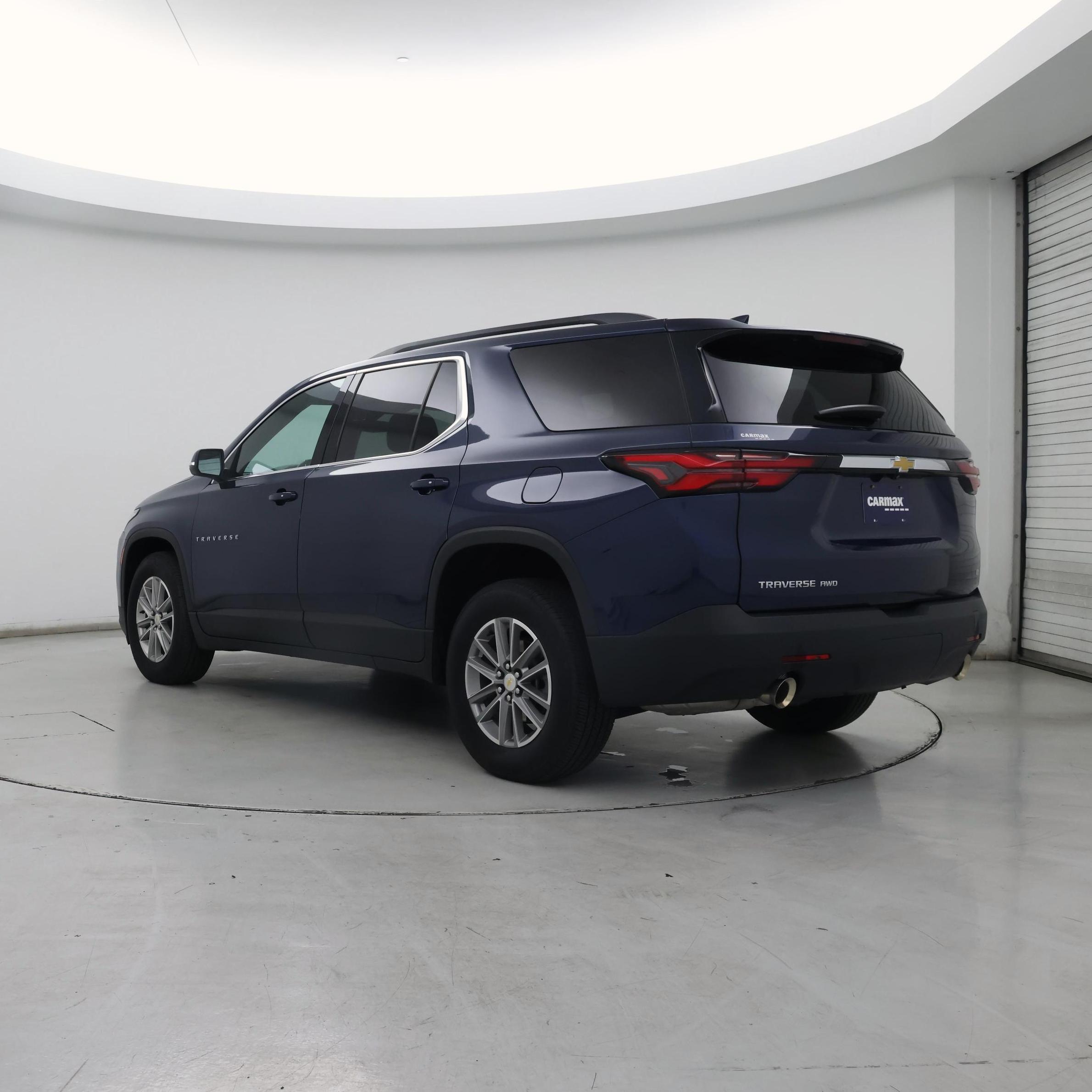 Thumbnail: 2023 Chevrolet Traverse - 2