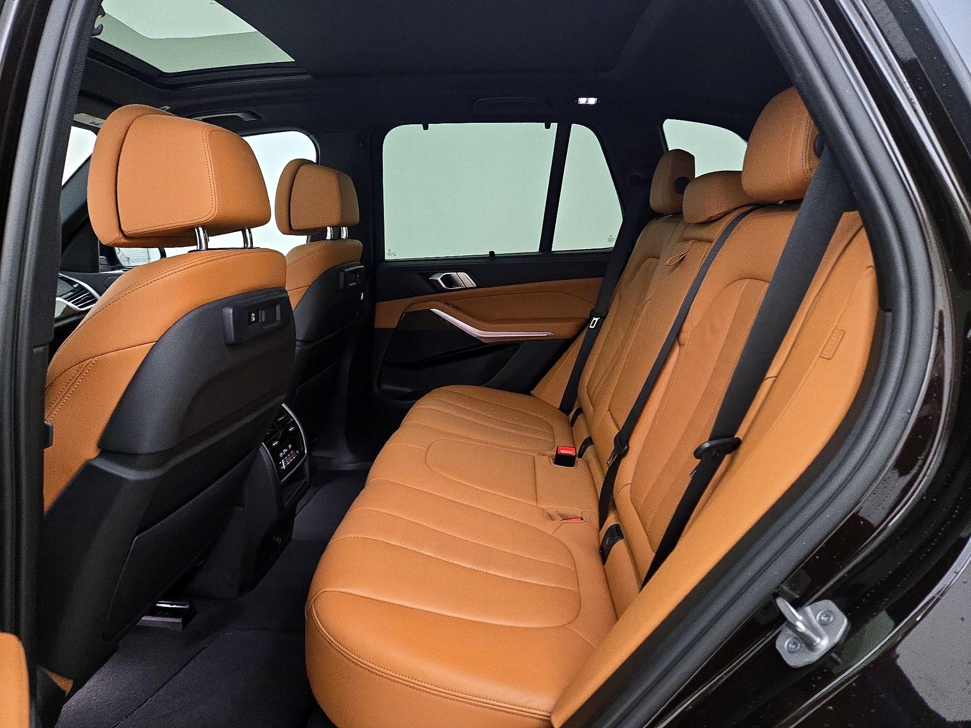 Thumbnail: 2022 BMW X5 - 20