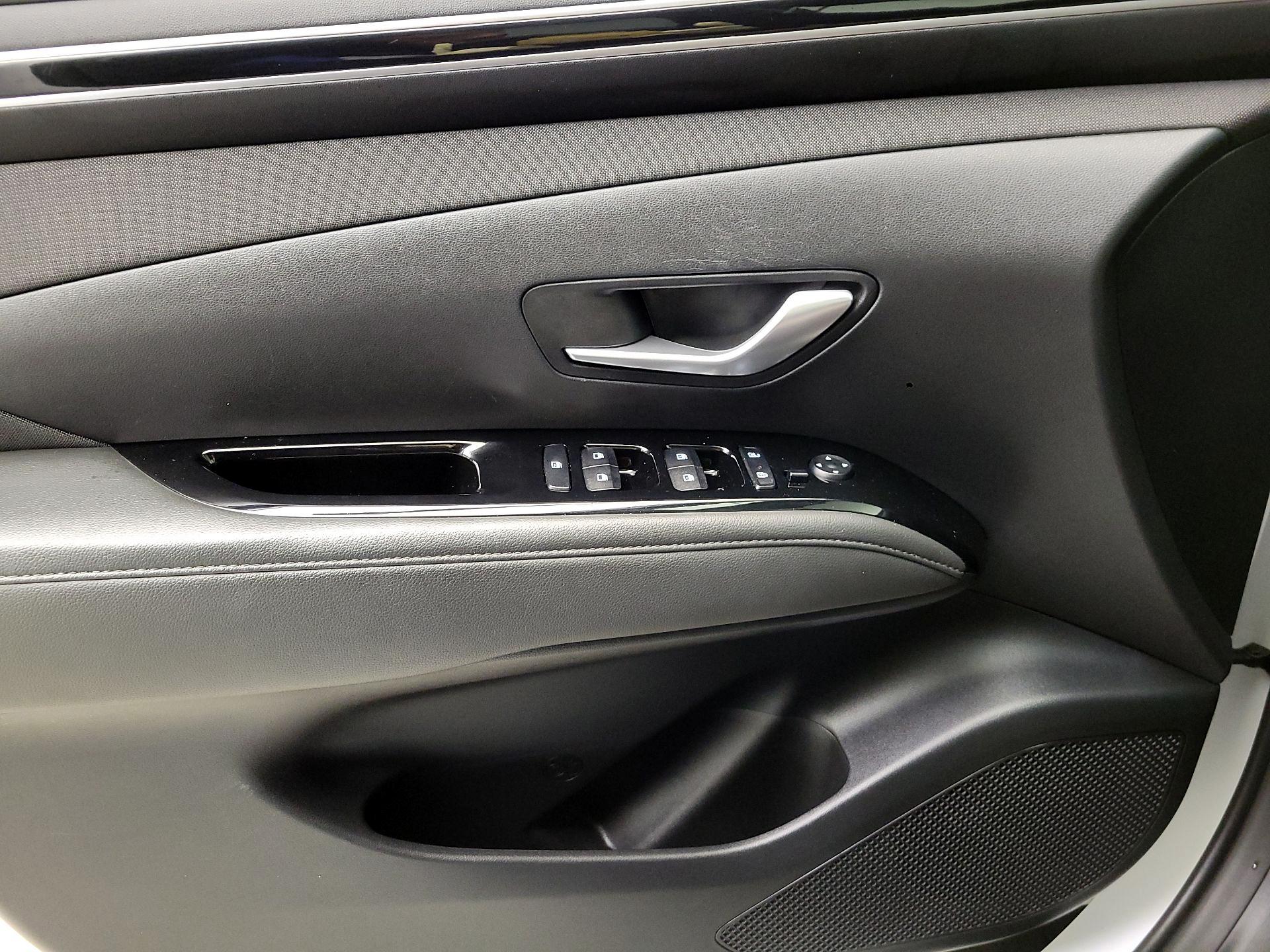 Thumbnail: 2022 Hyundai Tucson - 12