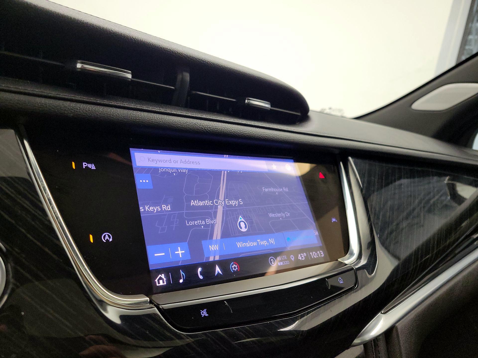 Thumbnail: 2022 Cadillac XT6 - 14