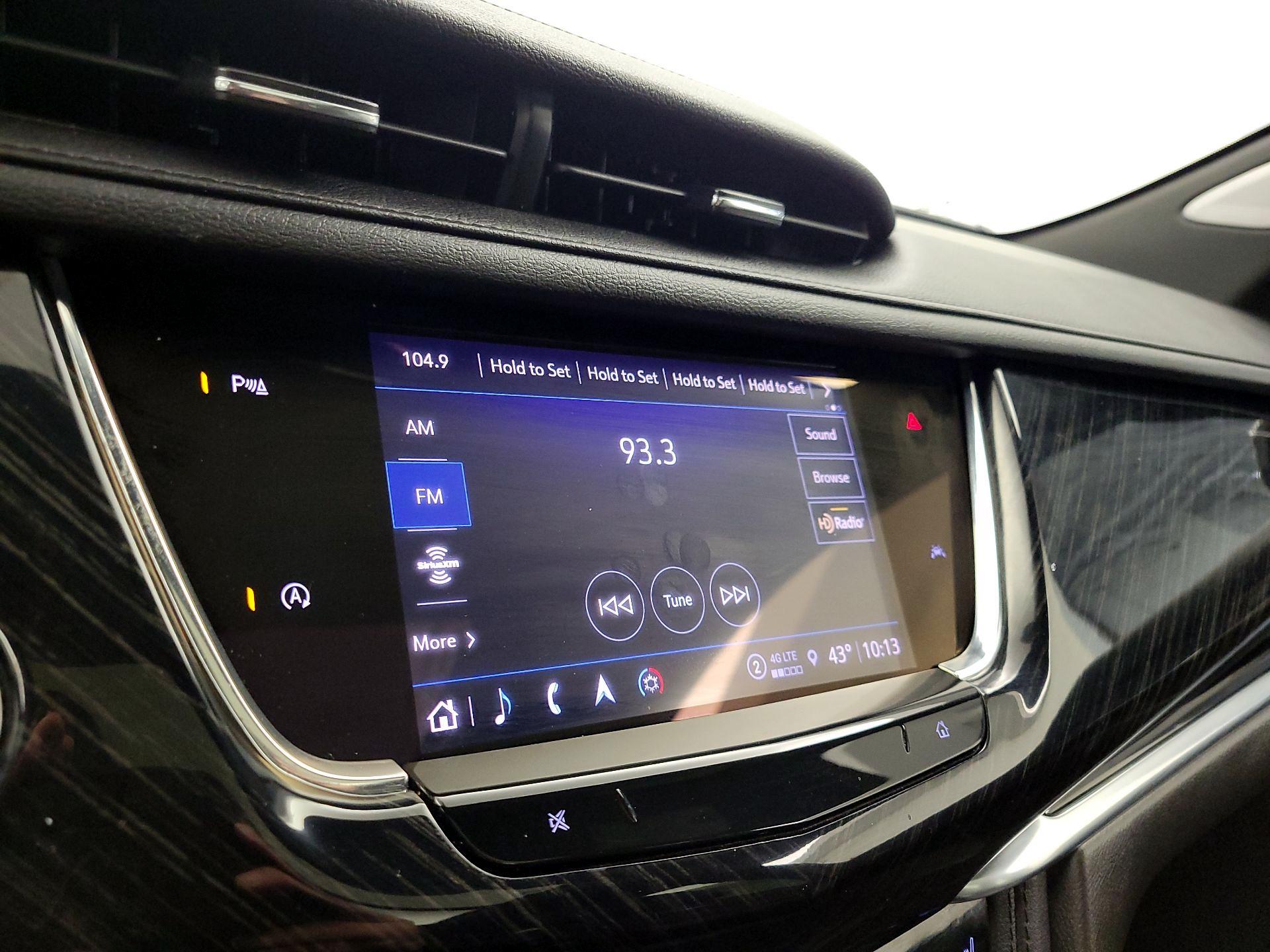 Thumbnail: 2022 Cadillac XT6 - 16