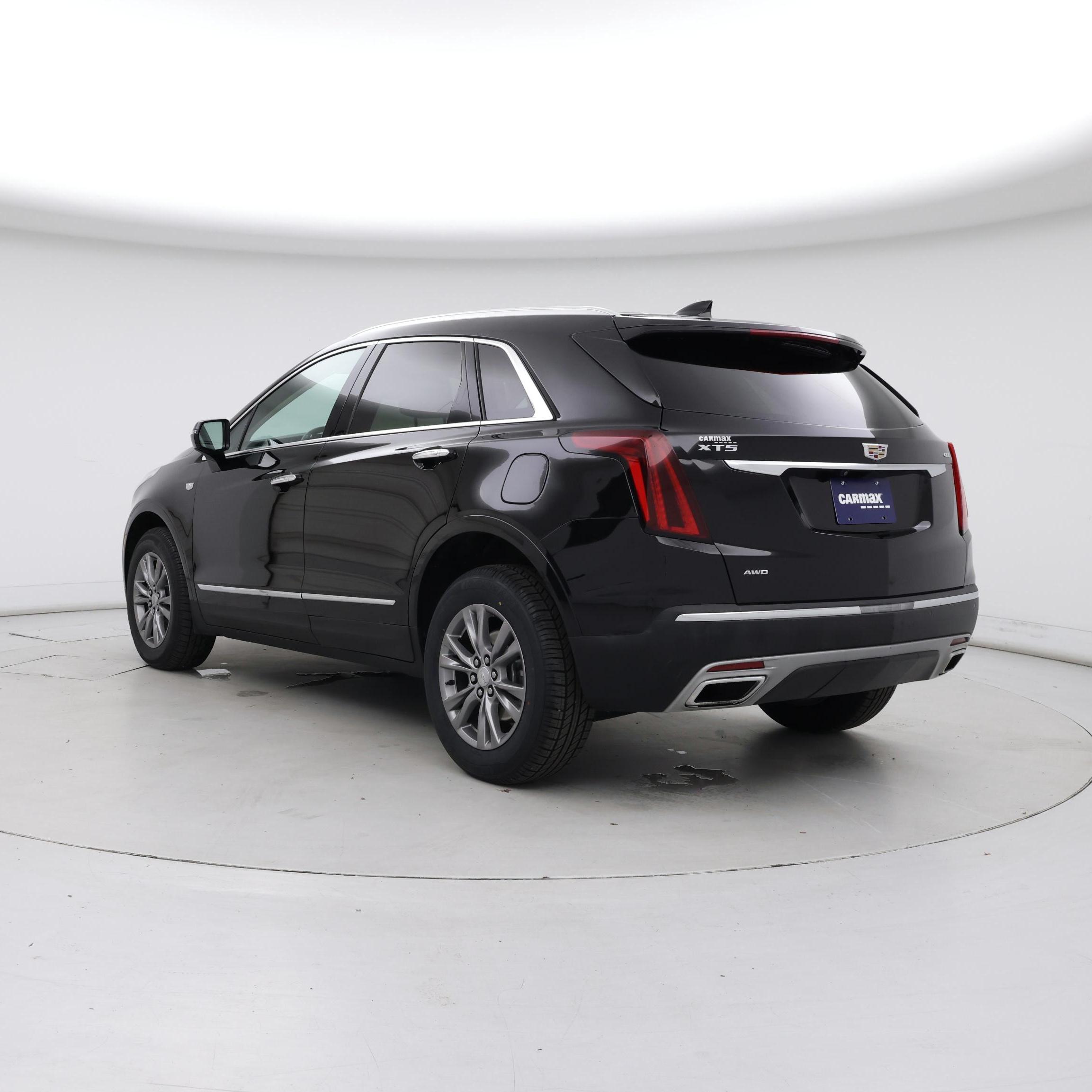Thumbnail: 2022 Cadillac XT5 - 2
