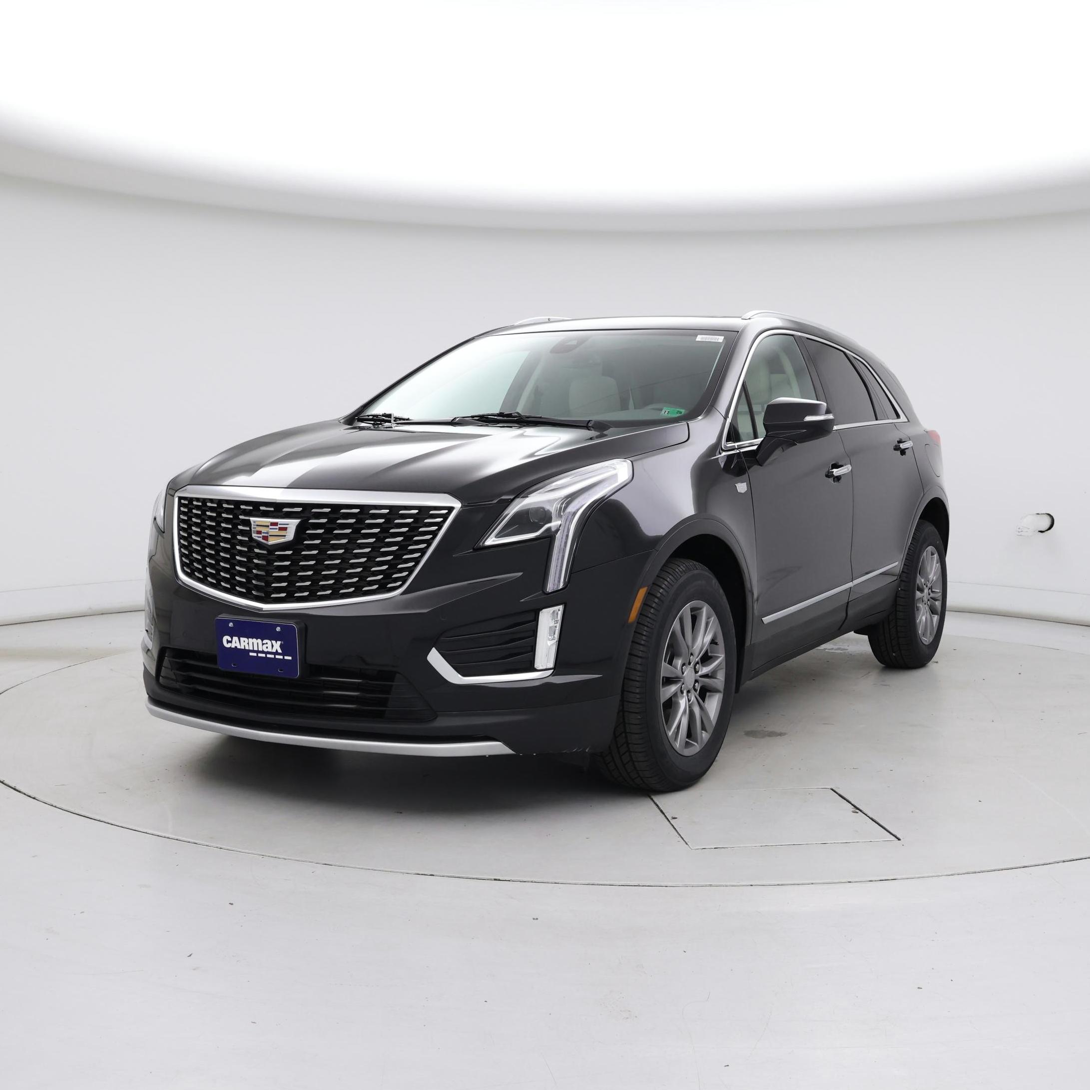 Thumbnail: 2022 Cadillac XT5 - 4