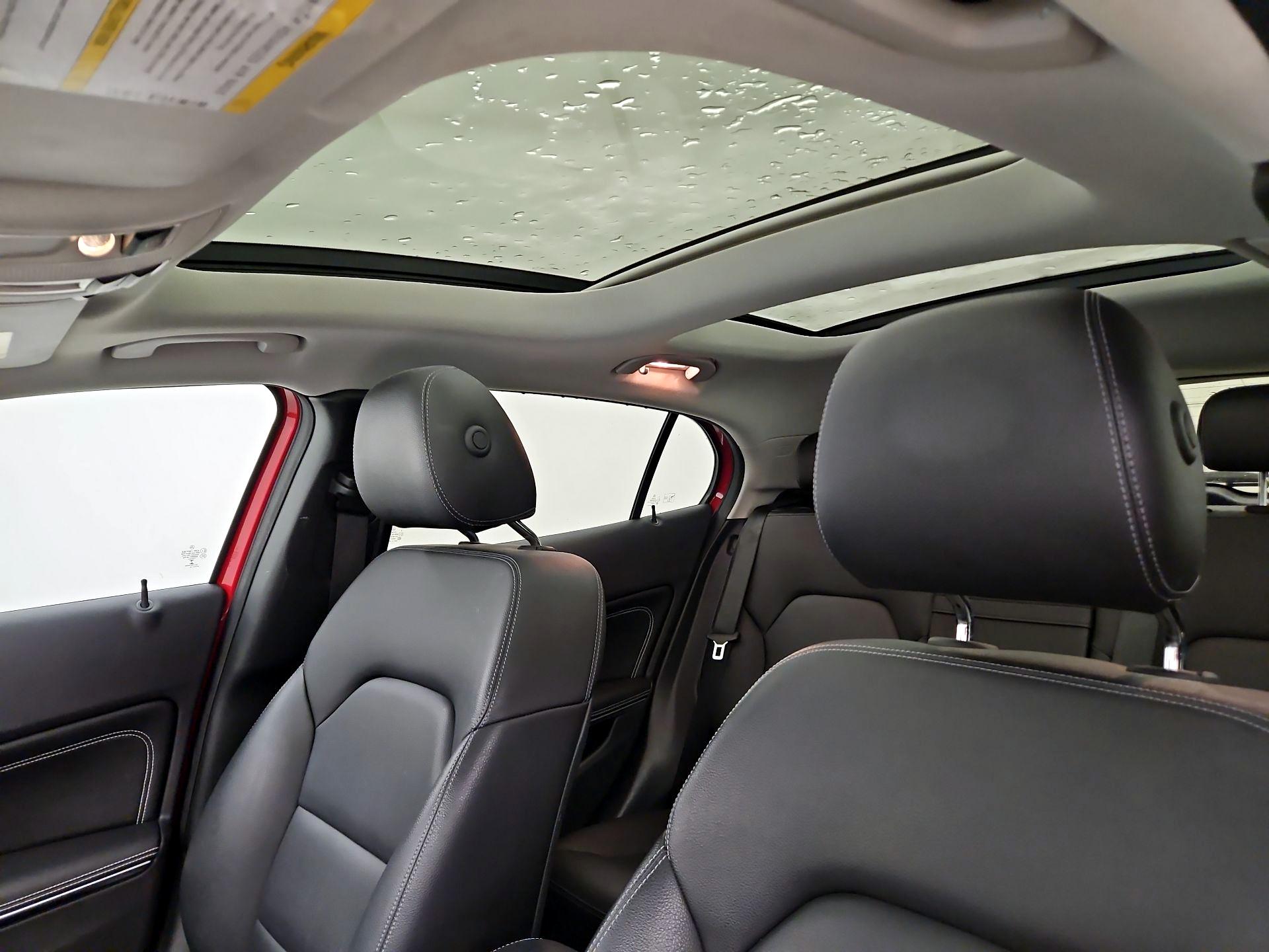 Thumbnail: 2015 Mercedes-Benz GLA - 19