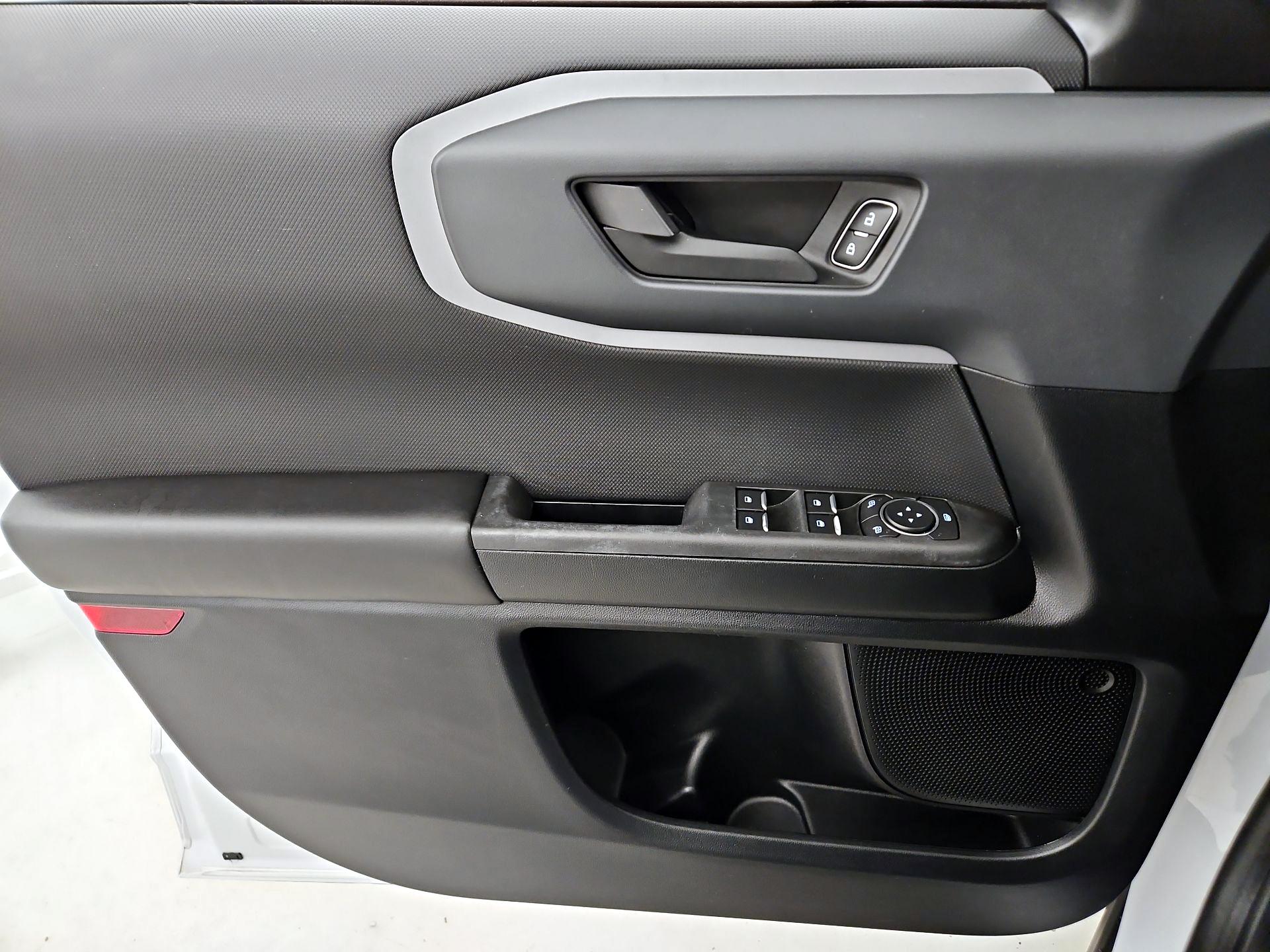 Thumbnail: 2021 Ford Bronco Sport - 12