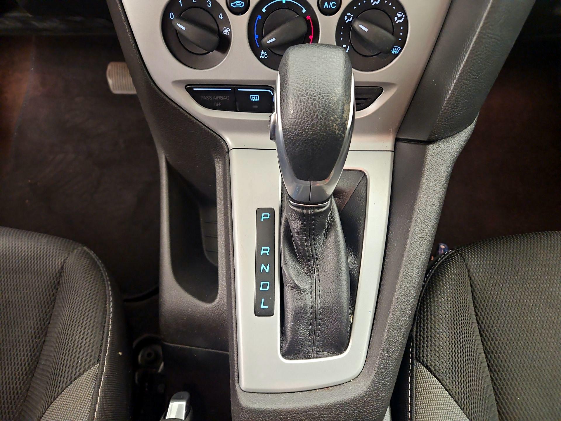 Thumbnail: 2014 Ford Focus - 16