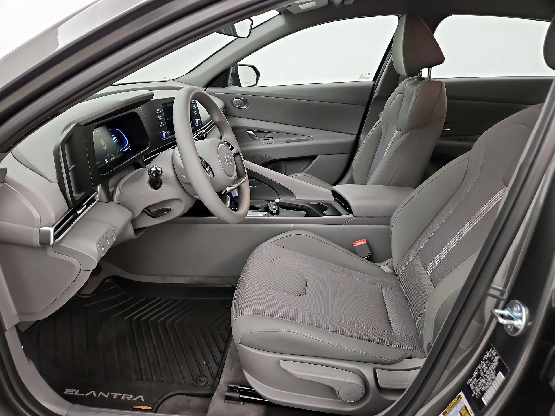 Thumbnail: 2025 Hyundai Elantra - 11