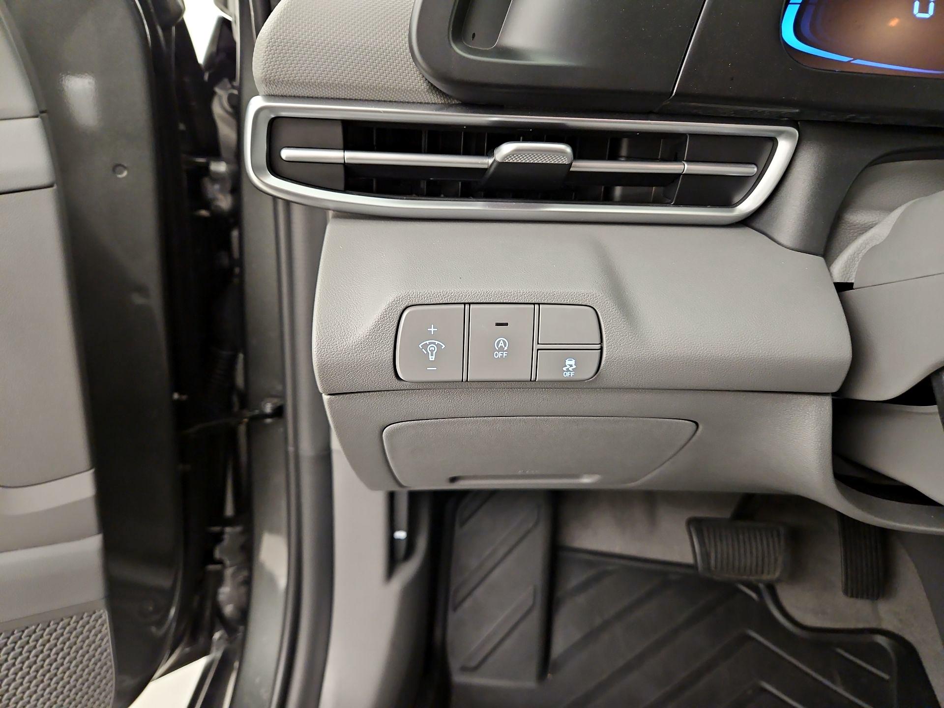 Thumbnail: 2025 Hyundai Elantra - 13