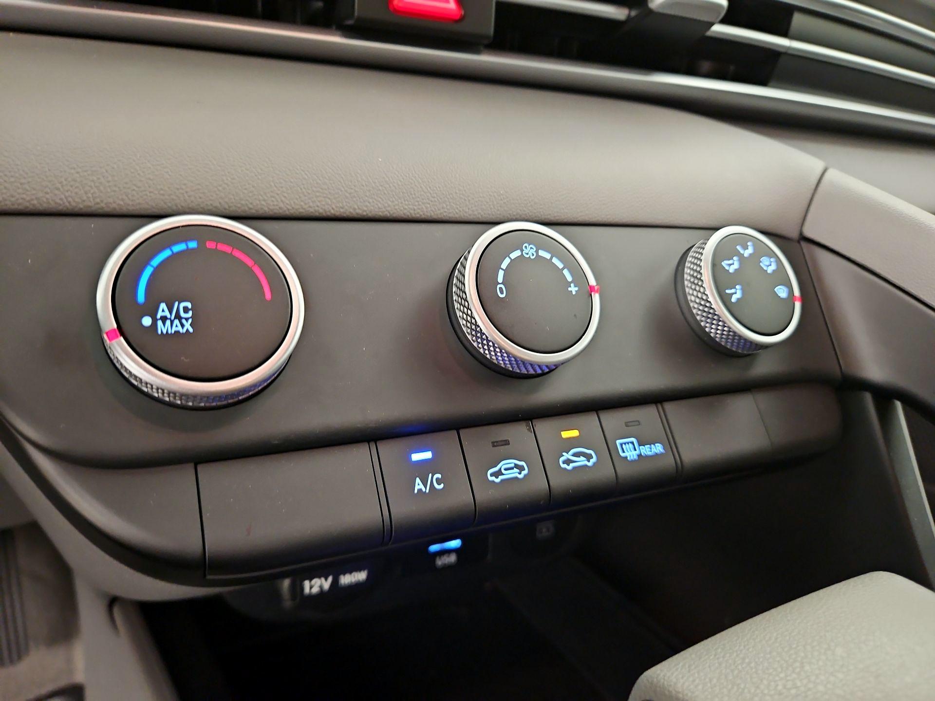 Thumbnail: 2025 Hyundai Elantra - 16