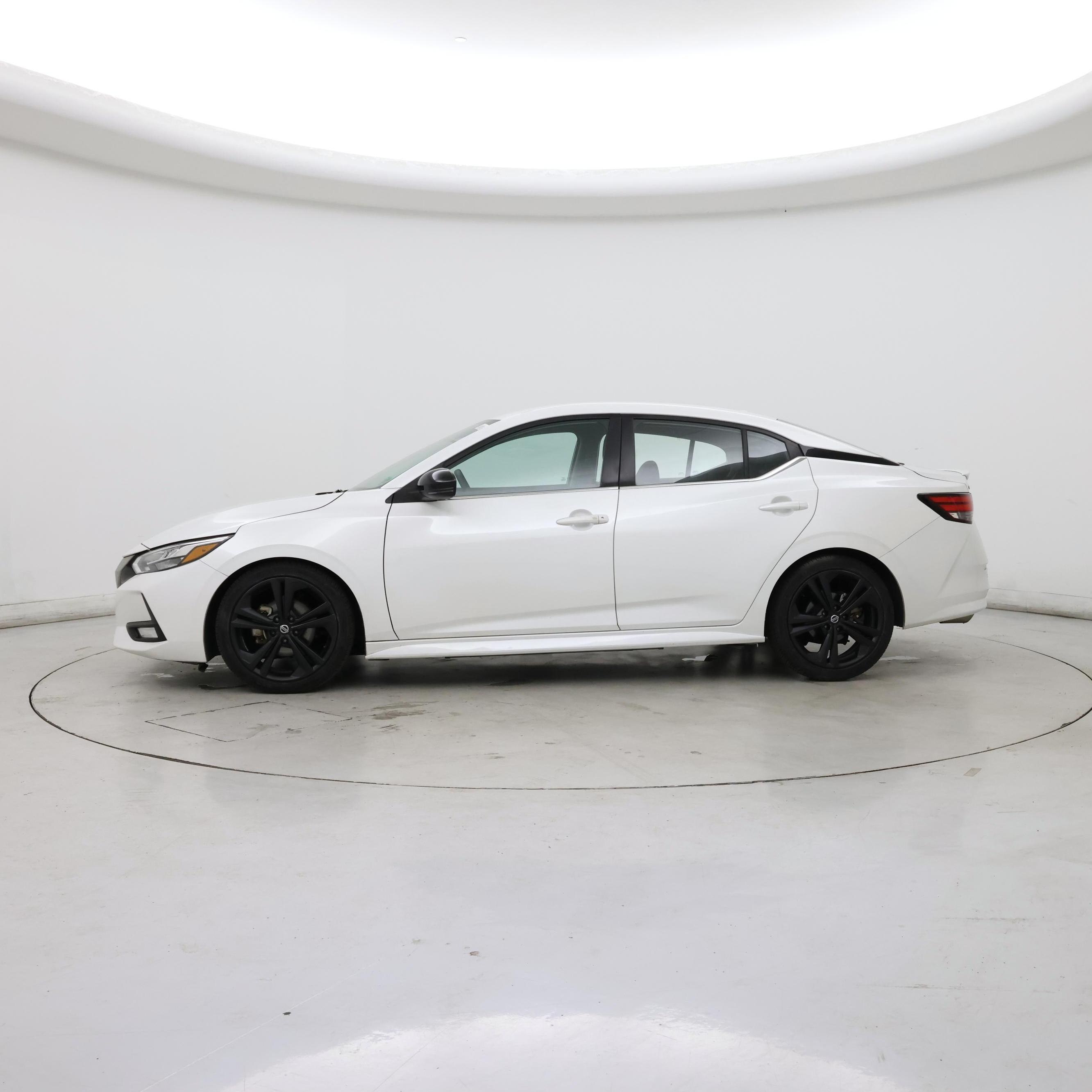 Thumbnail: 2020 Nissan Sentra - 3